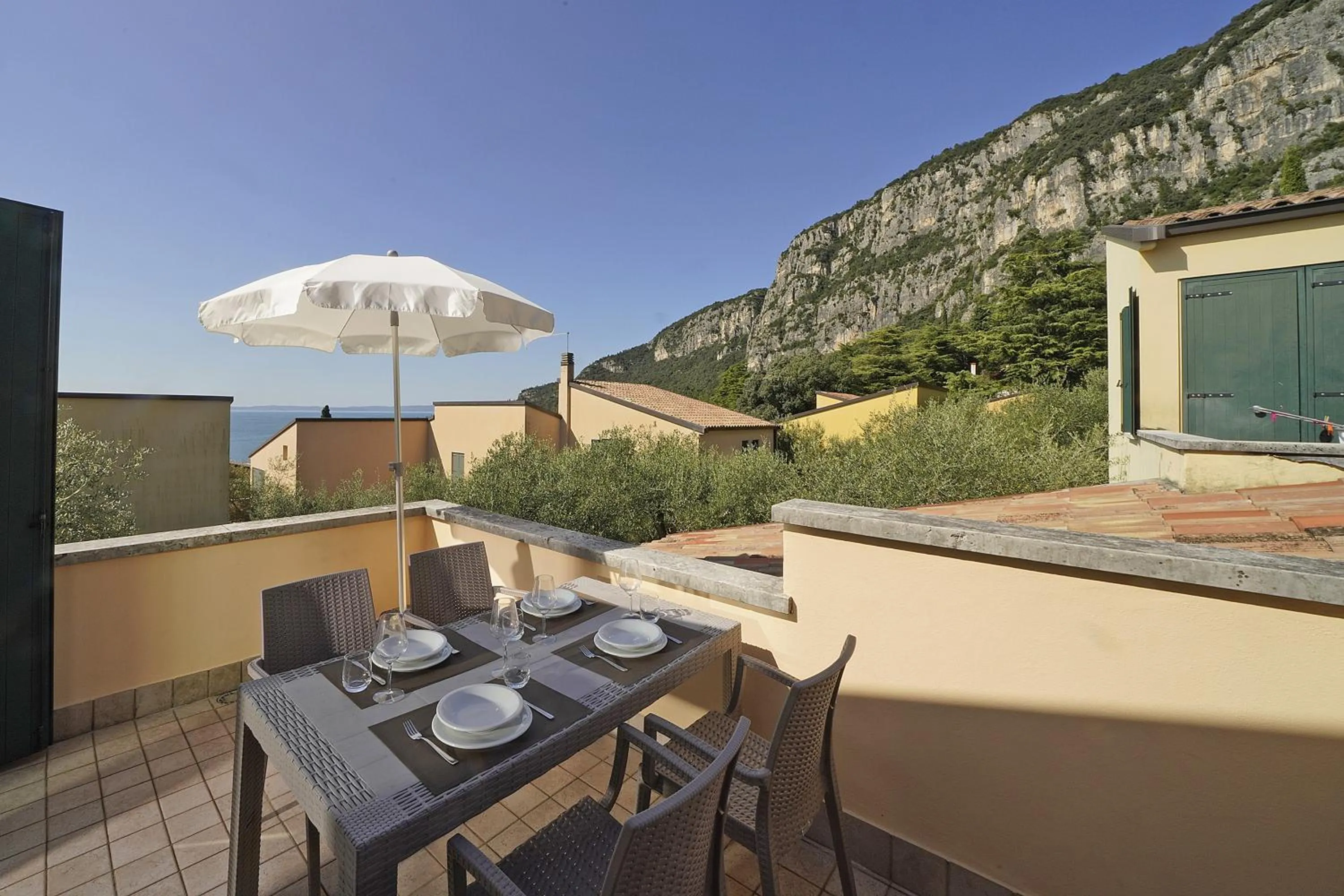 Balcony/Terrace in Appartamenti Pratone