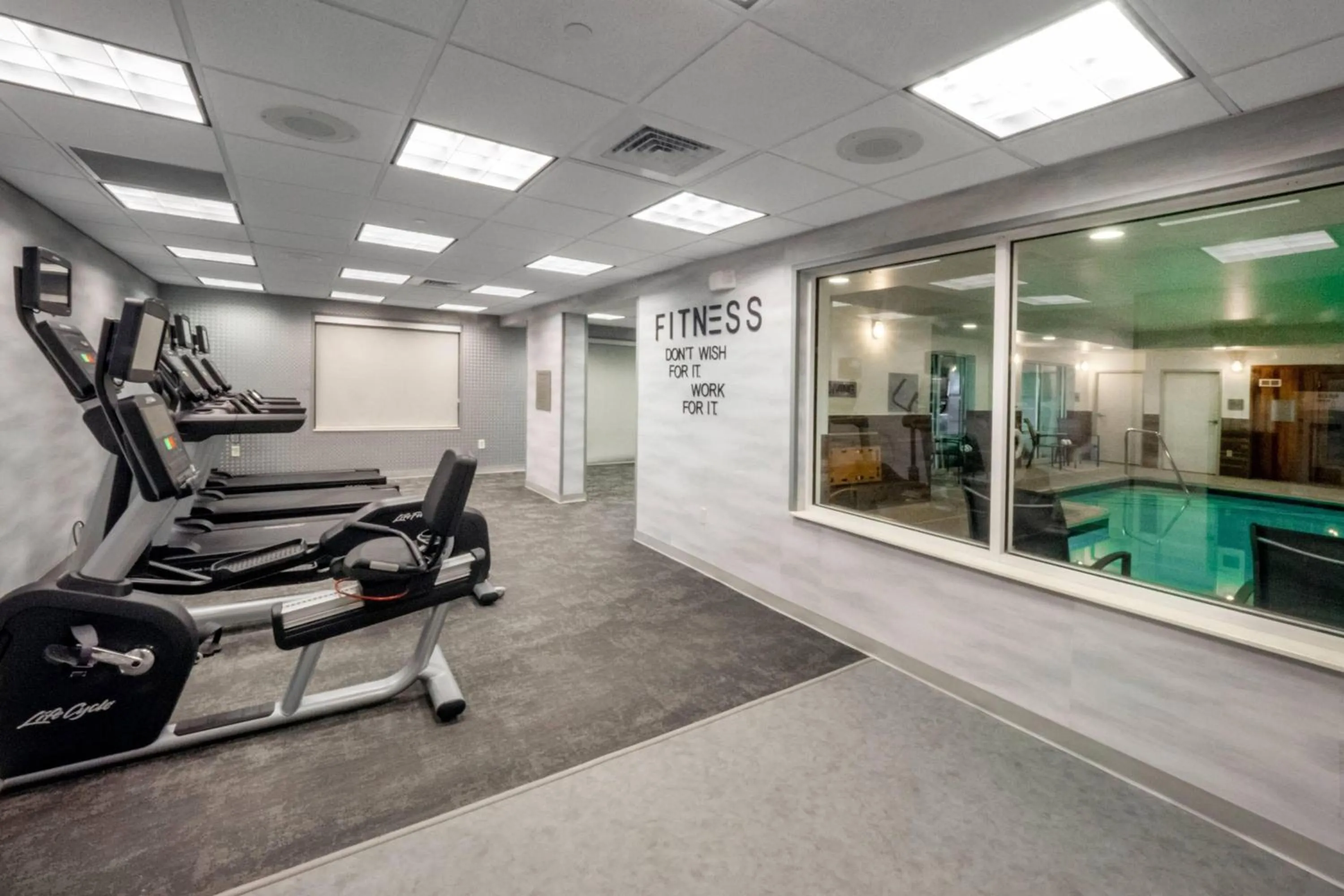 Fitness centre/facilities in Fairfield Inn by Marriott Hazleton