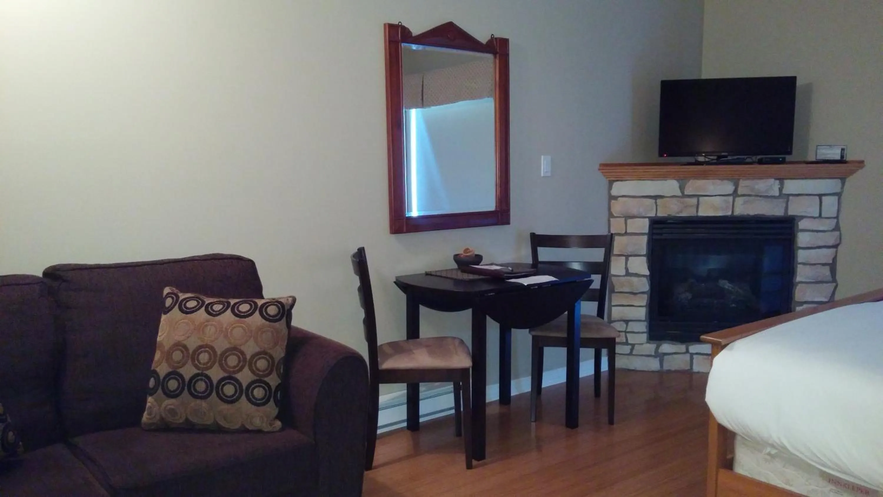 Decorative detail, TV/Entertainment Center in Hotel St-Sauveur