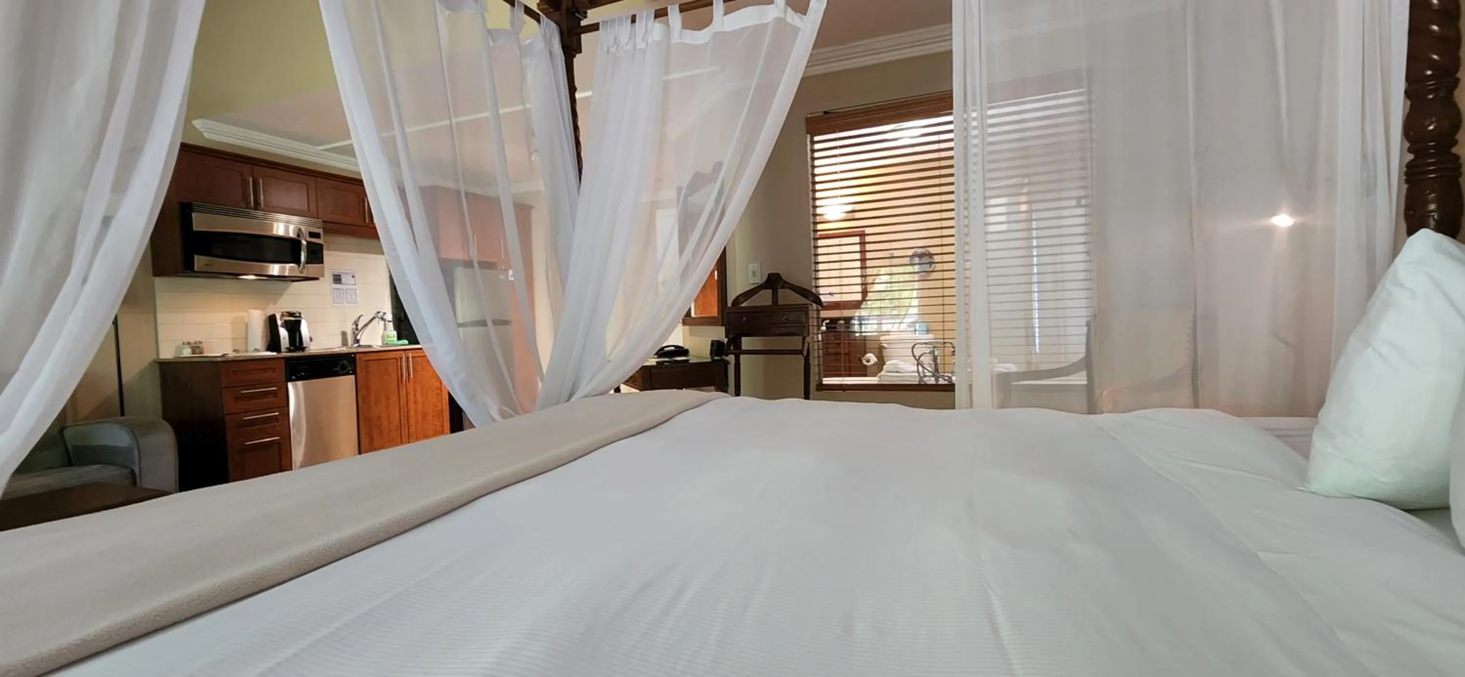 Bed in Hotel St-Sauveur