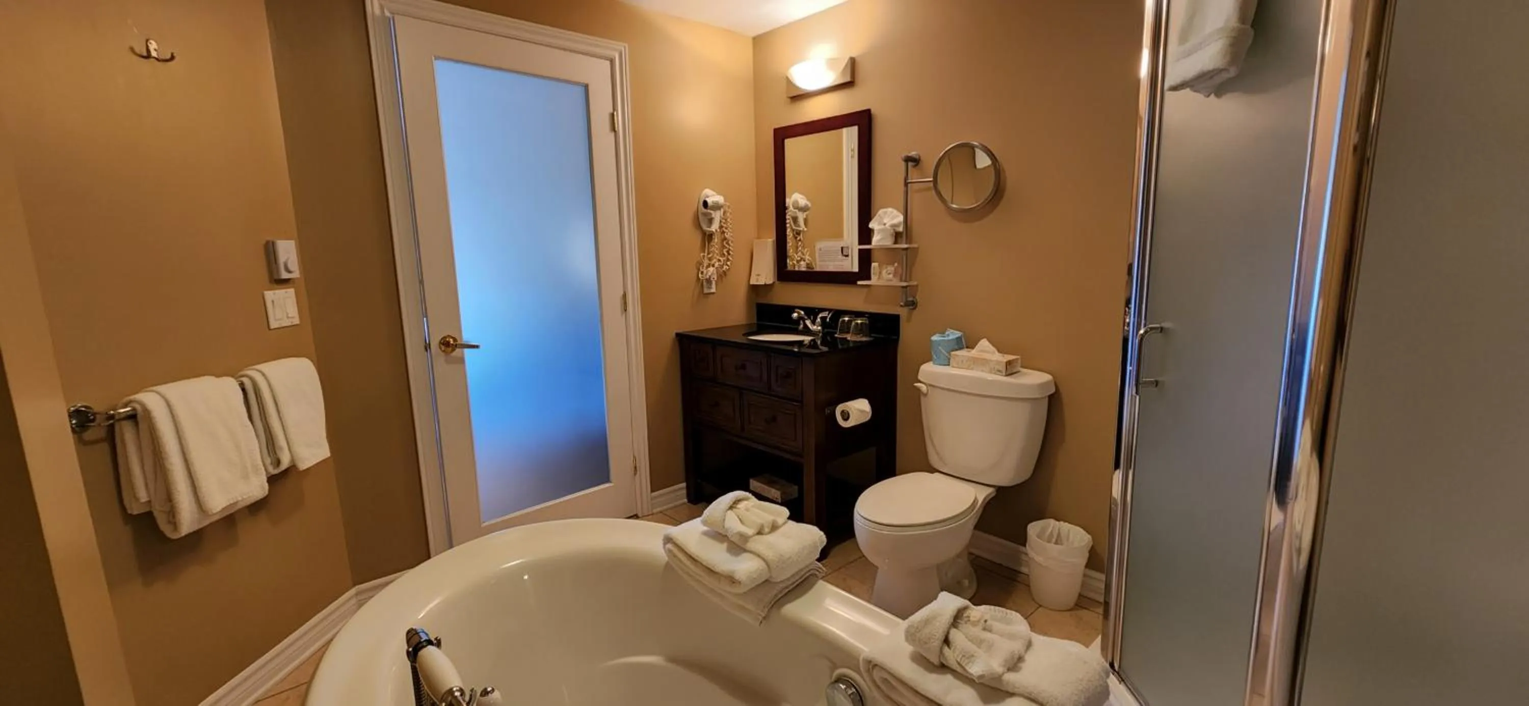 Bathroom in Hotel St-Sauveur