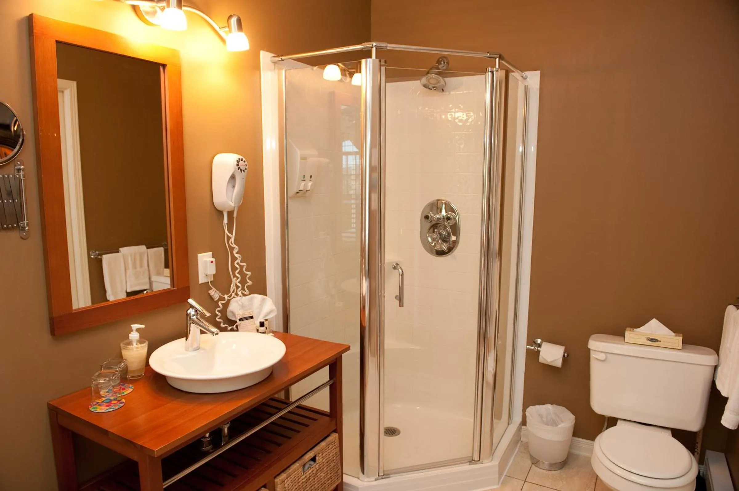 Bathroom in Hotel St-Sauveur