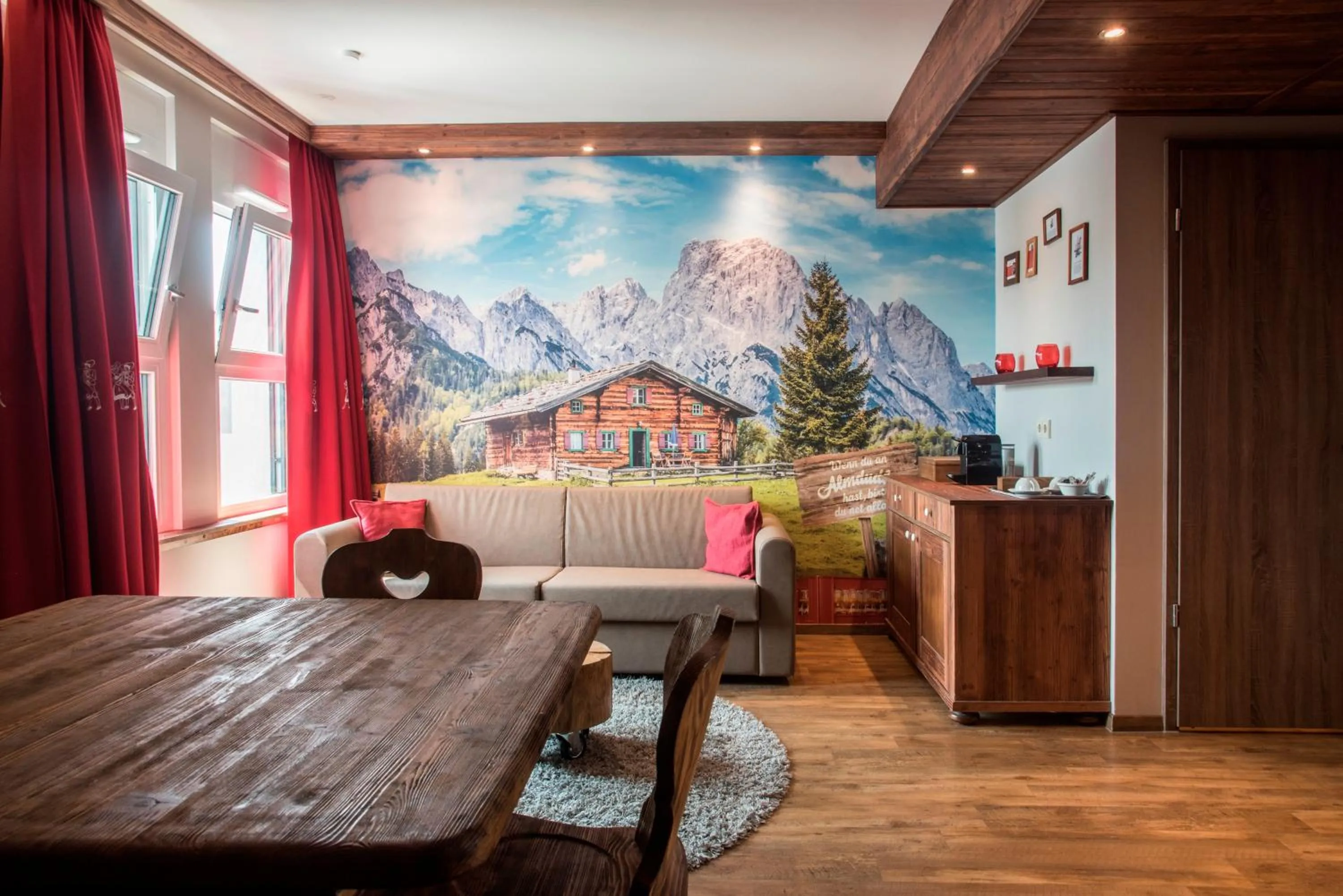 Photo of the whole room in Cocoon Hauptbahnhof