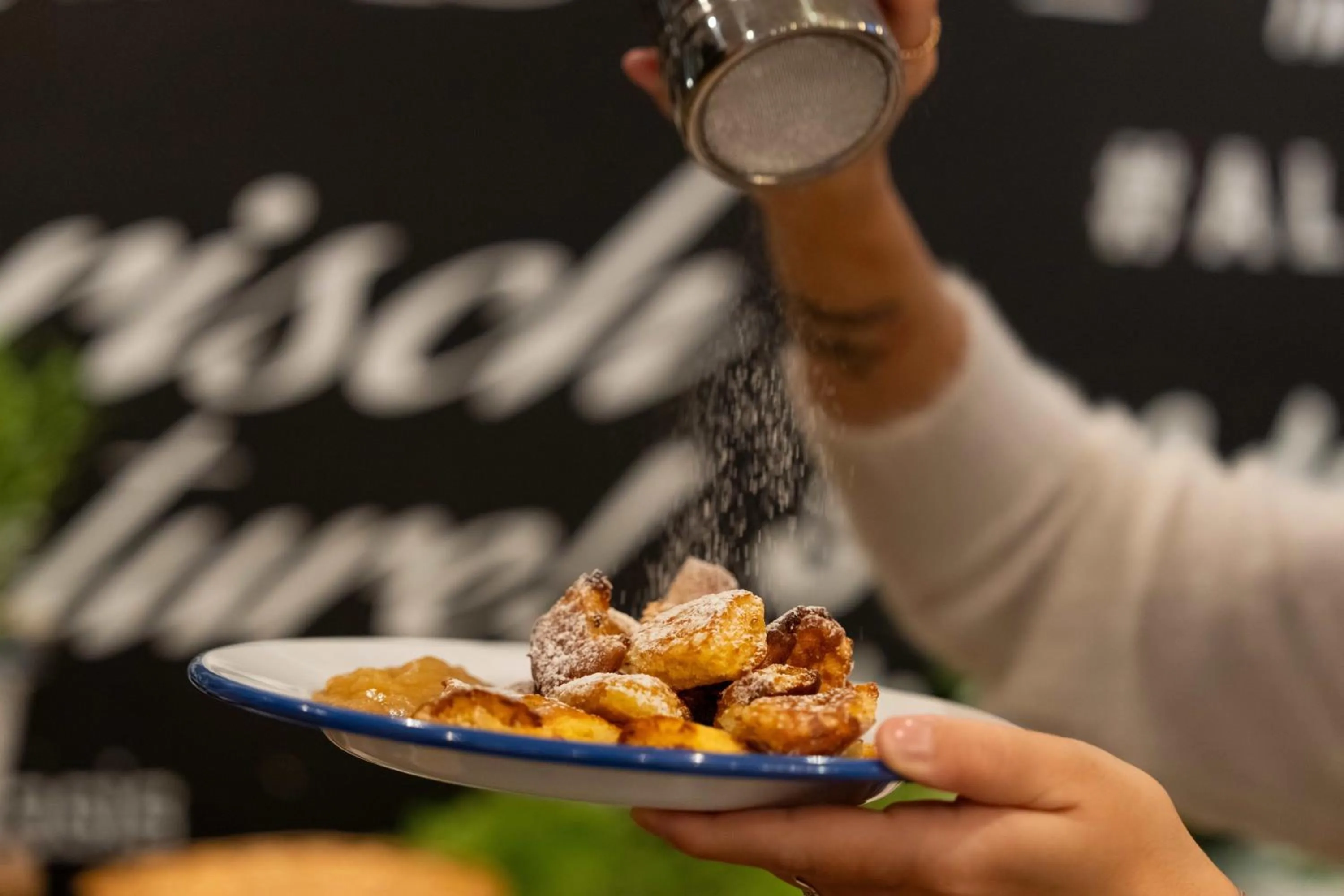 Buffet breakfast in Cocoon Hauptbahnhof