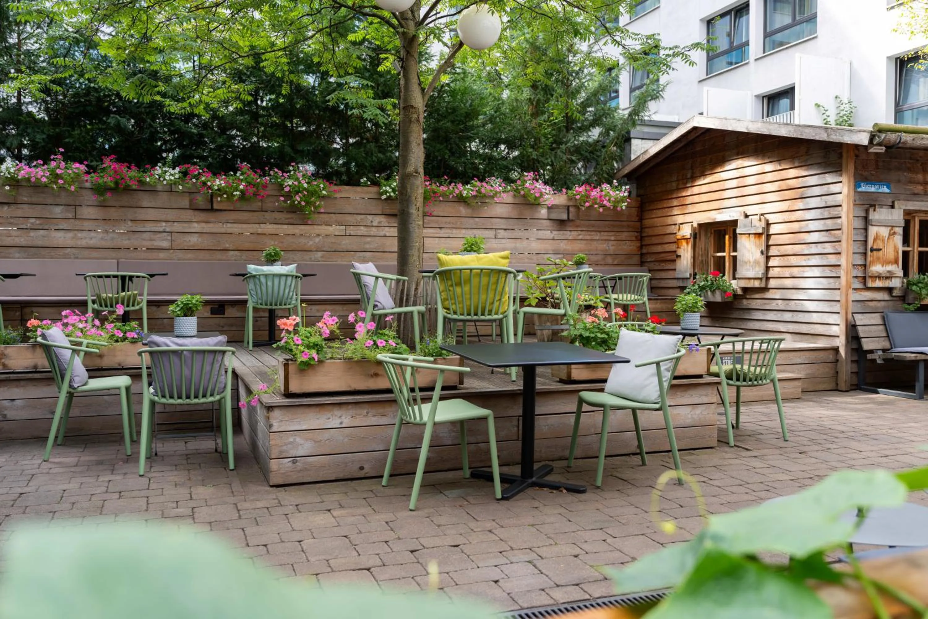 Garden in Cocoon Hauptbahnhof