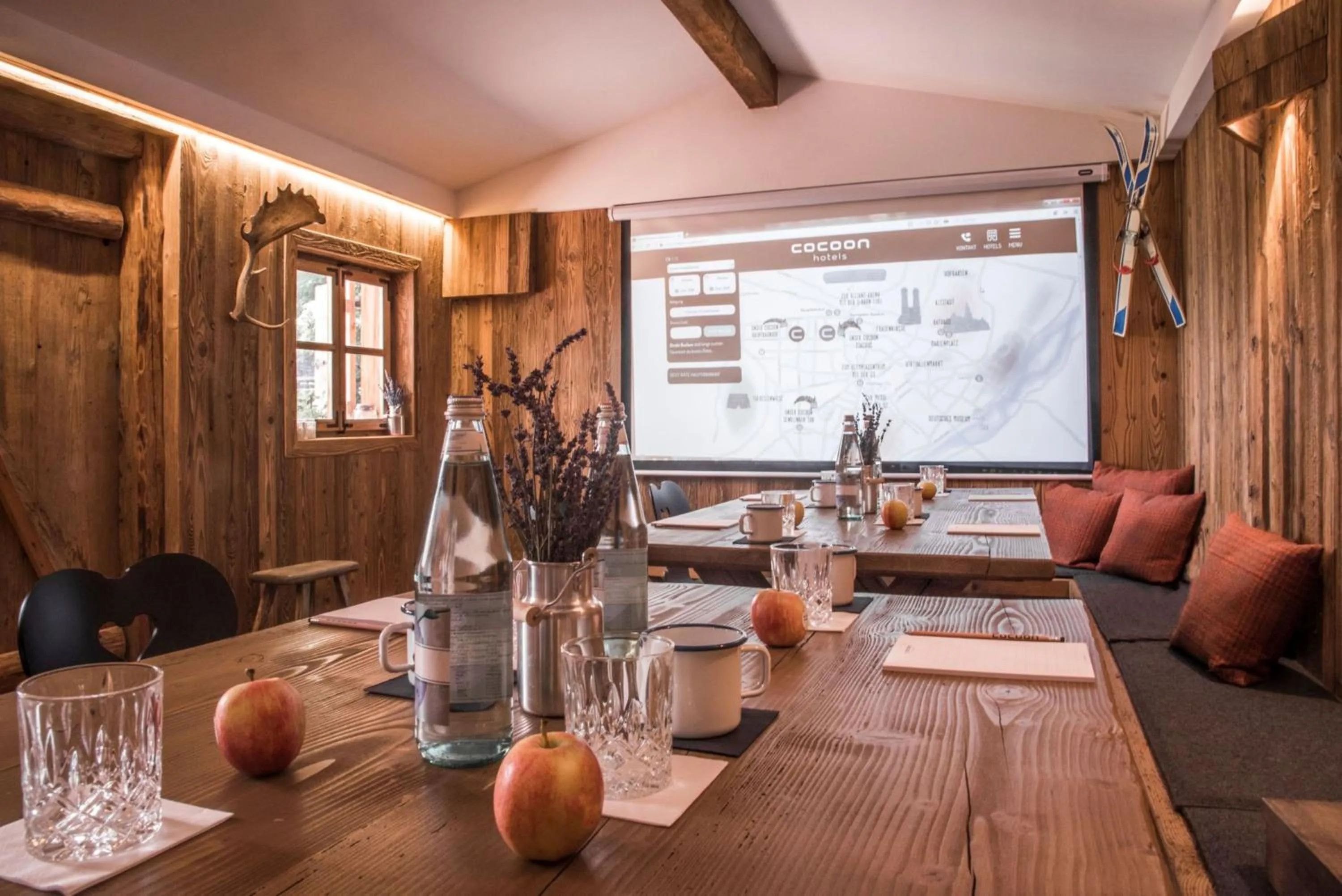 Meeting/conference room in Cocoon Hauptbahnhof