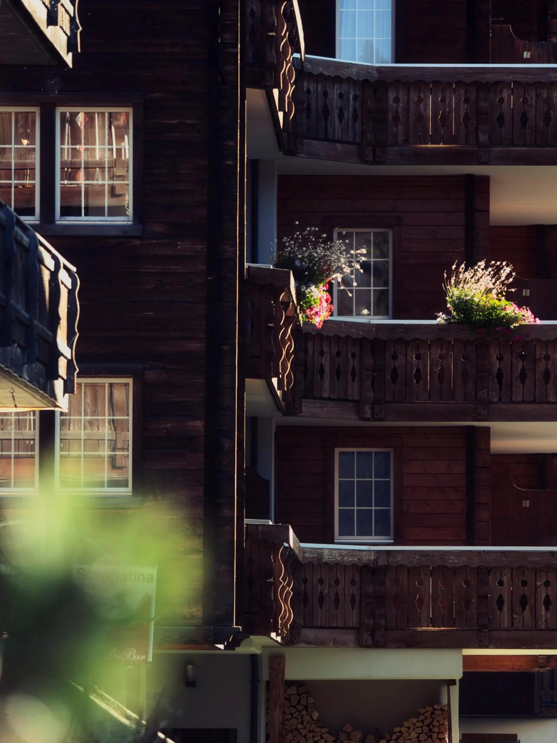 Property building in Boutique Hotel La Cabane