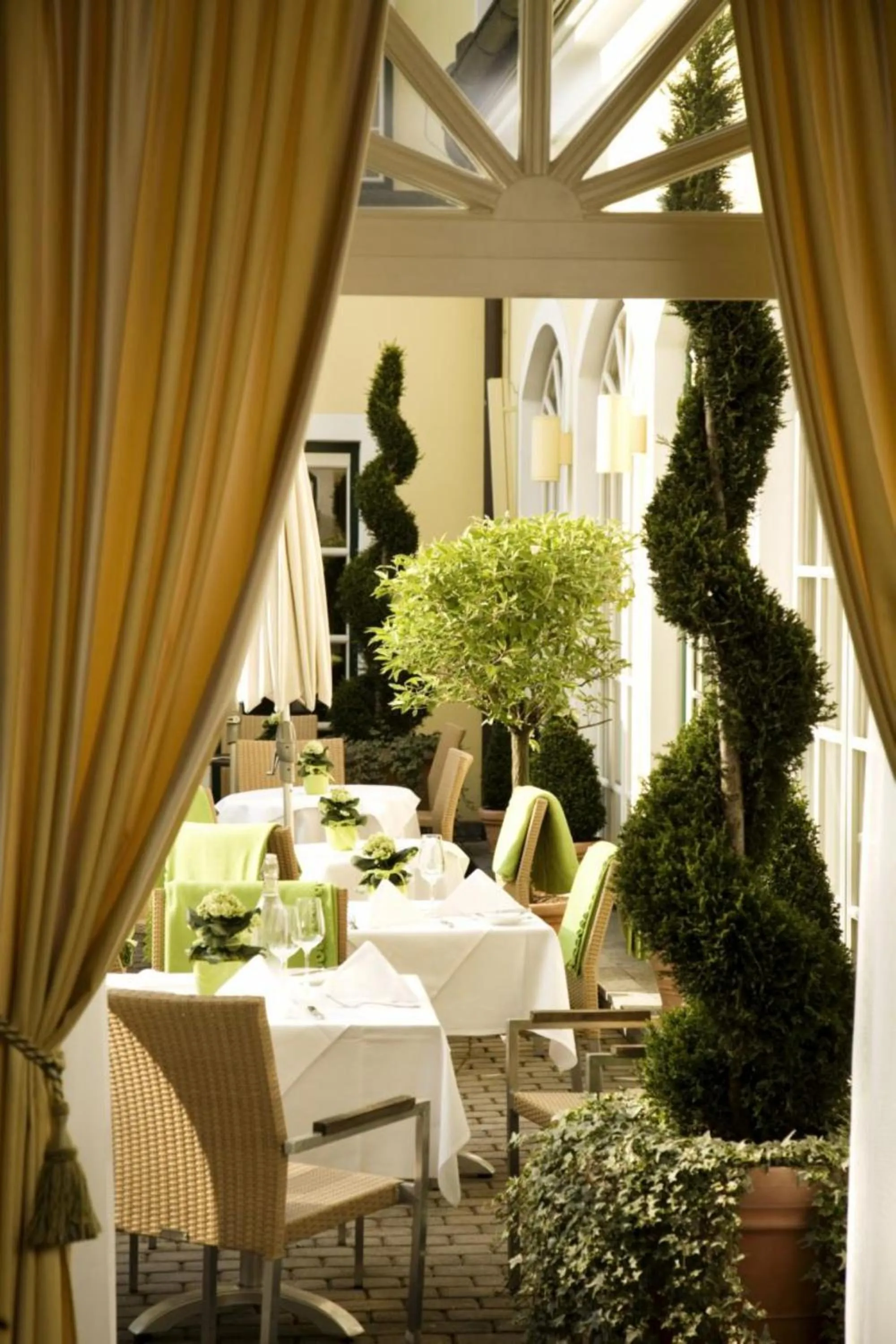 Garden in Hotel & Restaurant Stern