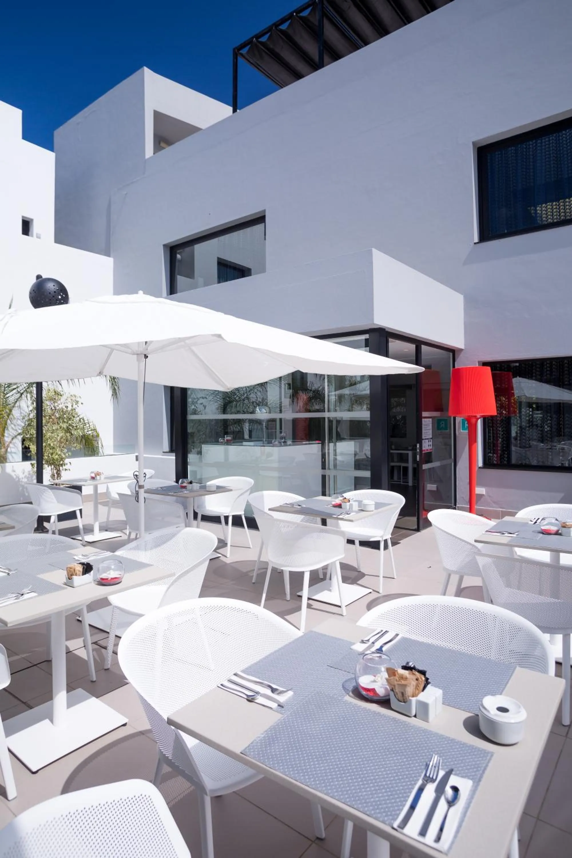 Restaurant/places to eat in Migjorn Ibiza Suites & Spa