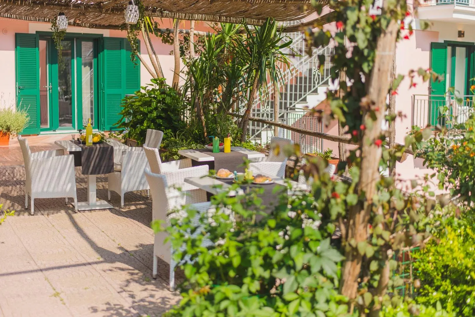 Patio in Aquarius Maiori B&B