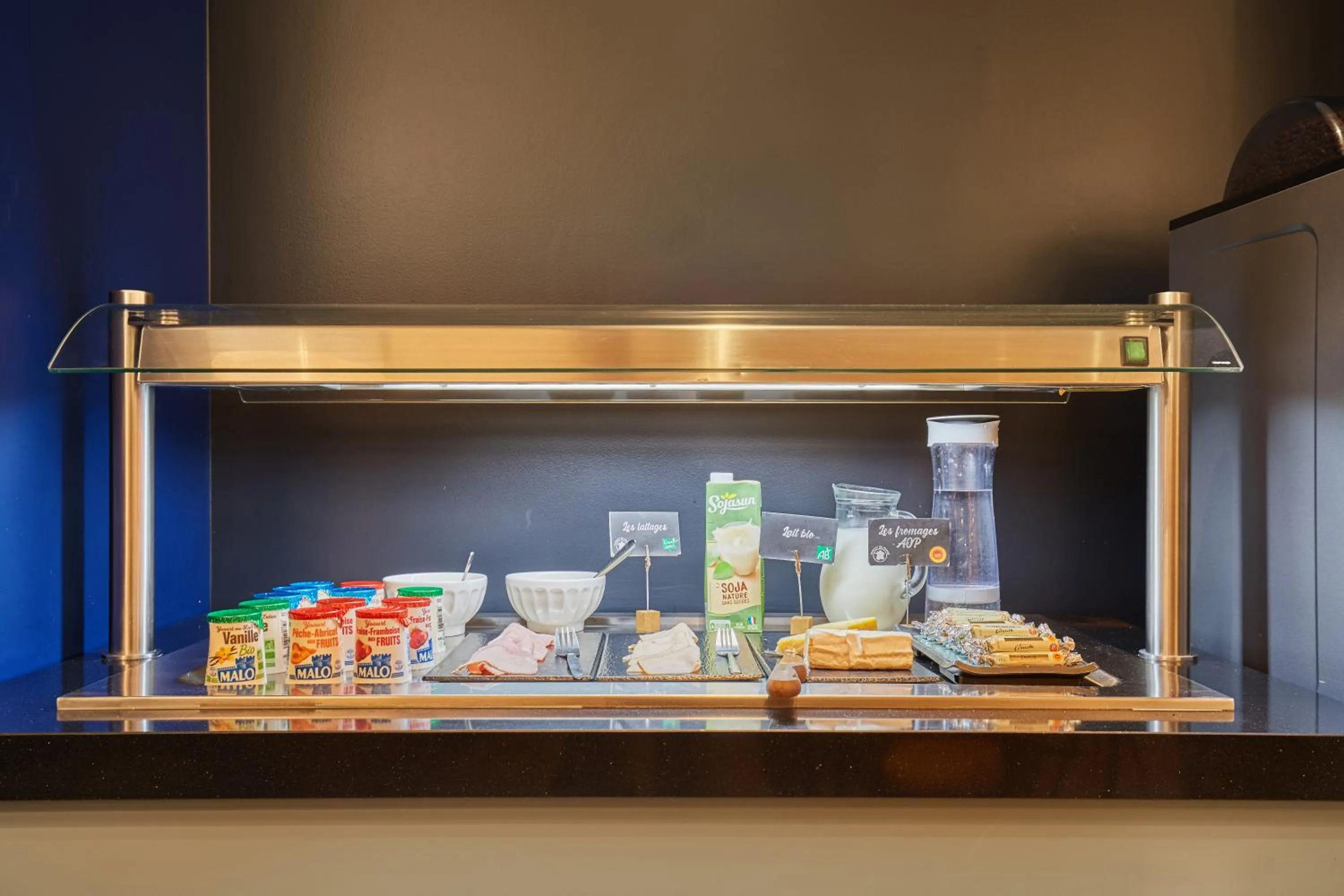 Breakfast in Appart Hotel Odalys City Paris Levallois