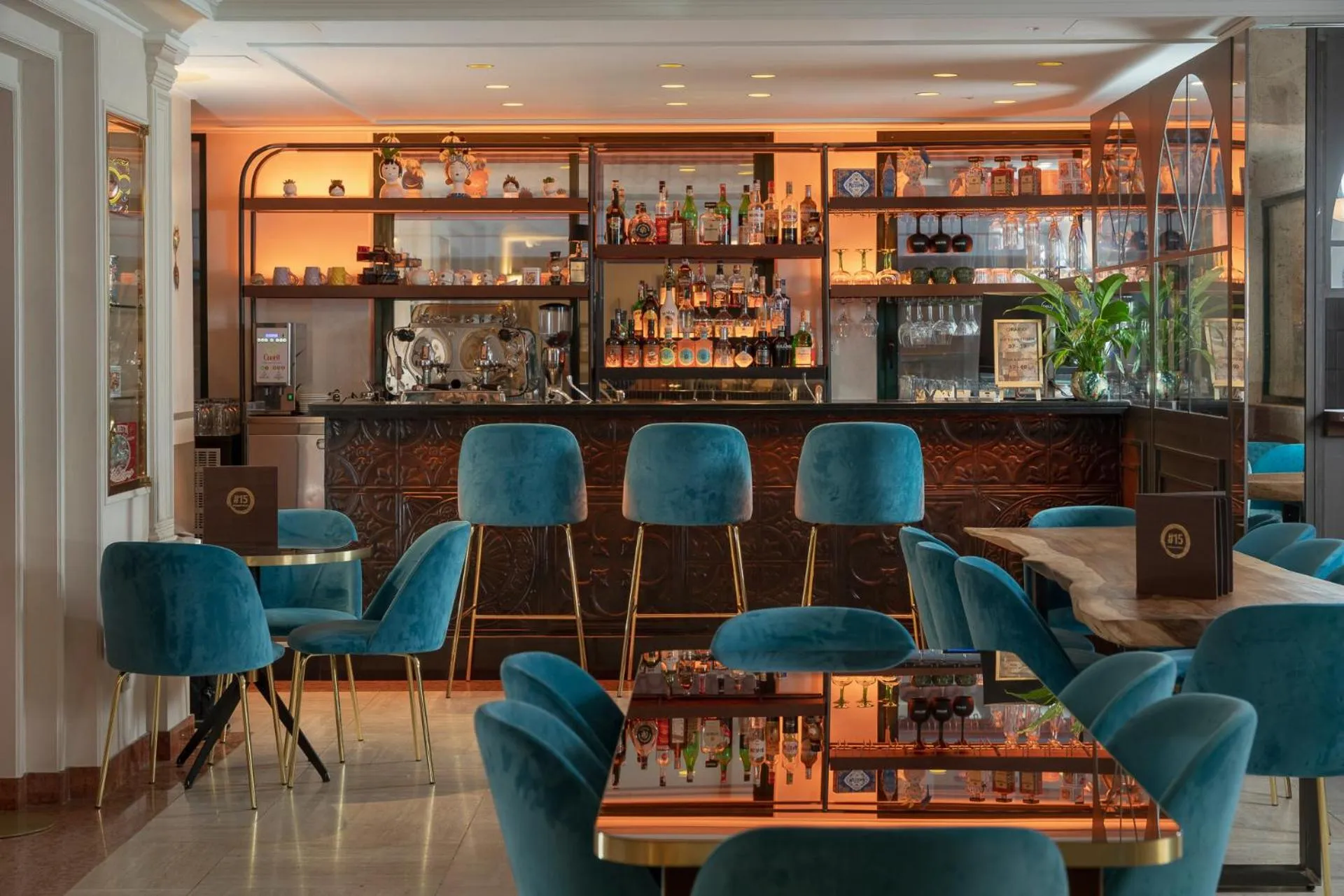 Lounge or bar in Just Hotel Saronno