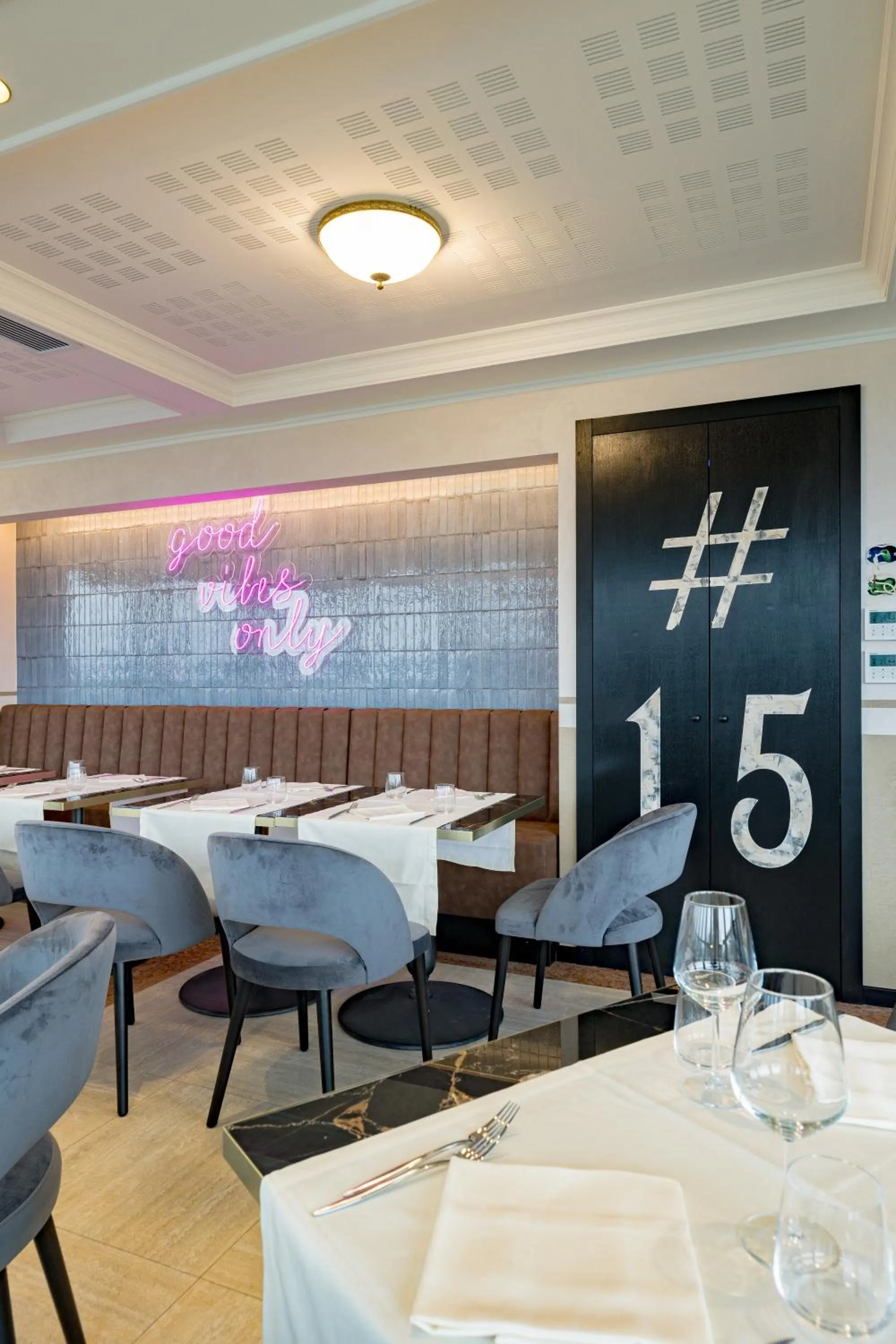 Restaurant/places to eat in Just Hotel Saronno