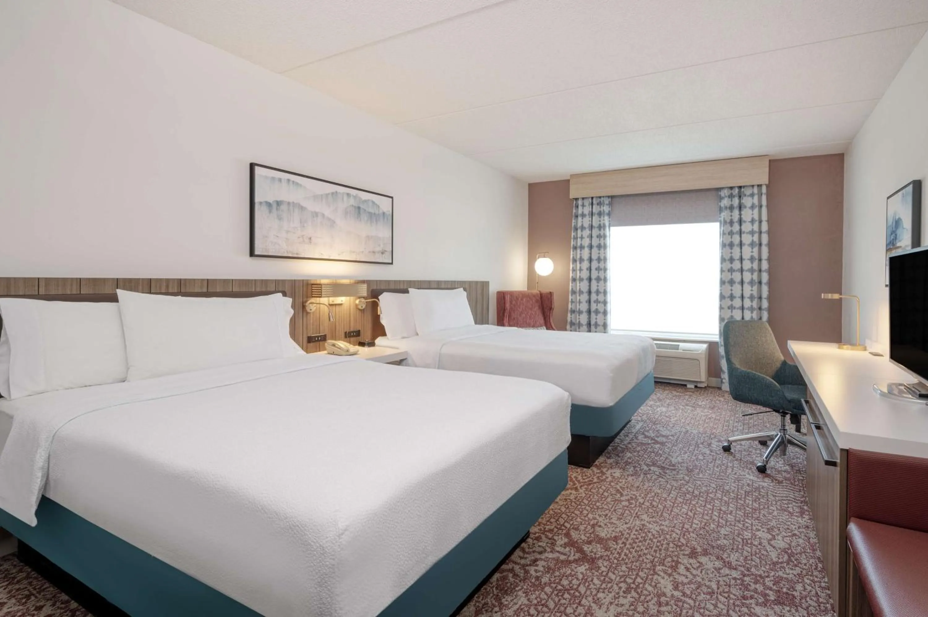 Bed in Hilton Garden Inn Clarksburg