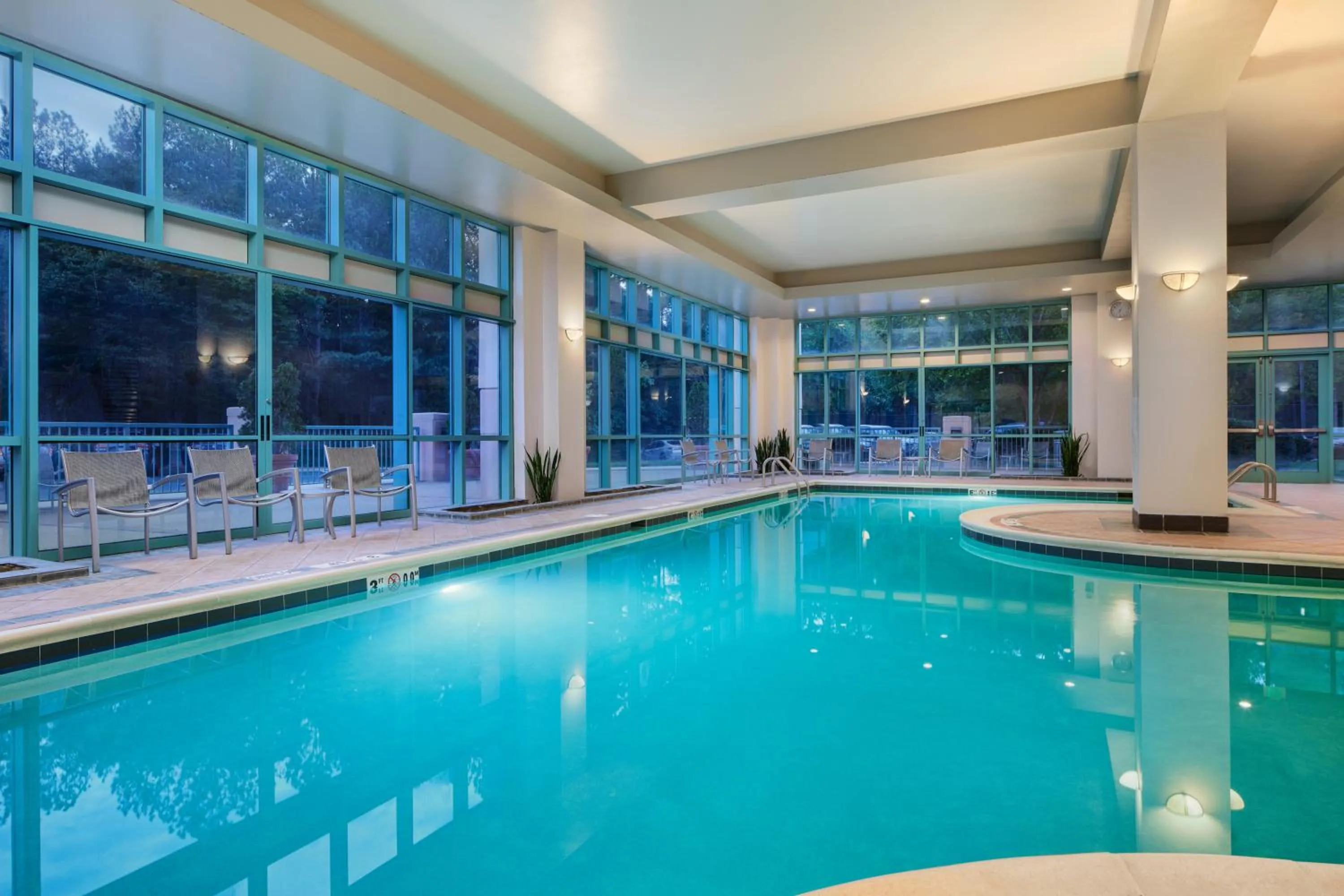 Swimming pool in Embassy Suites by Hilton Raleigh Durham Research Triangle
