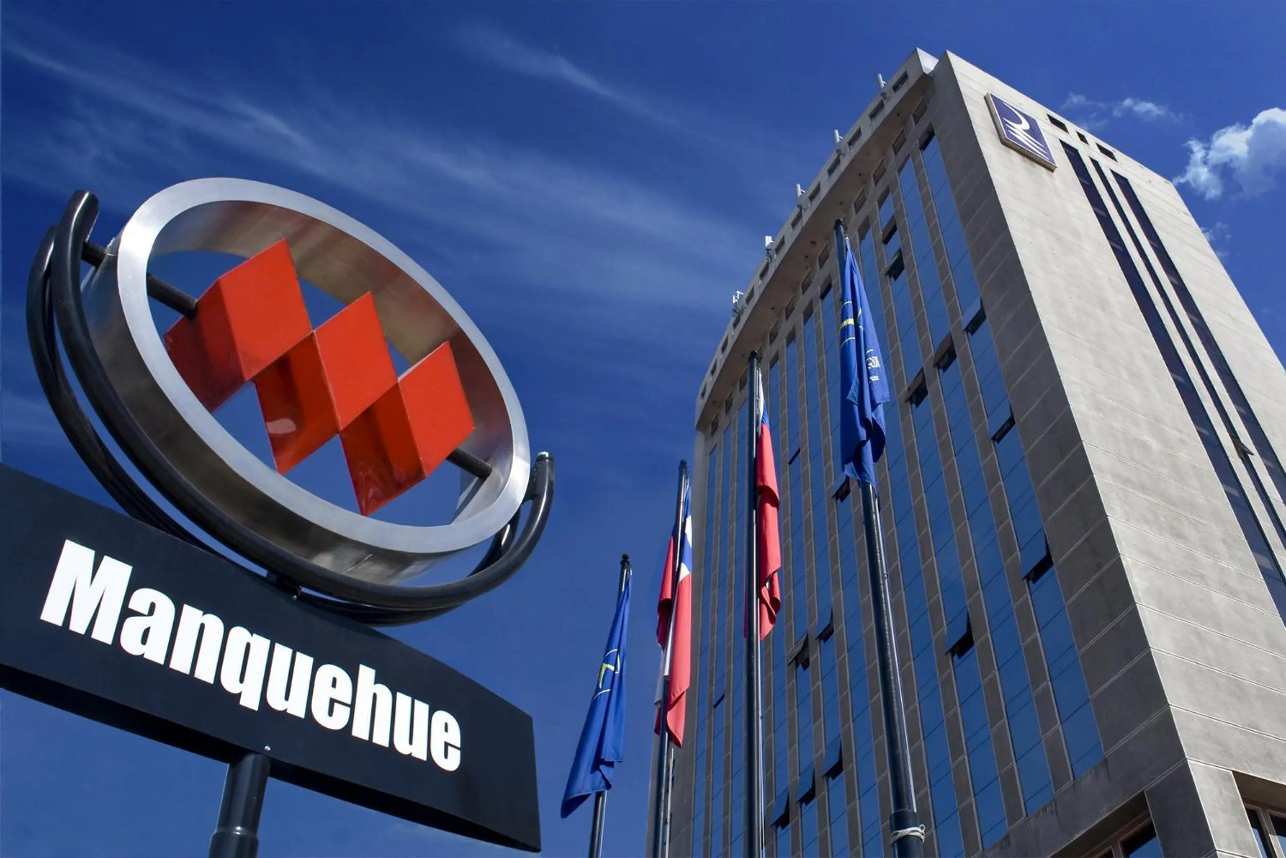 Facade/entrance in Hotel Regal Pacific Santiago