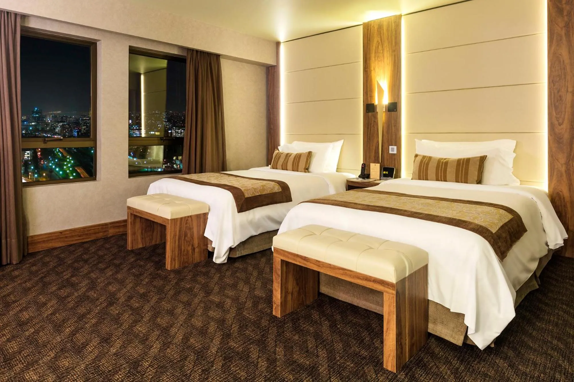 Photo of the whole room, Bed in Hotel Regal Pacific Santiago