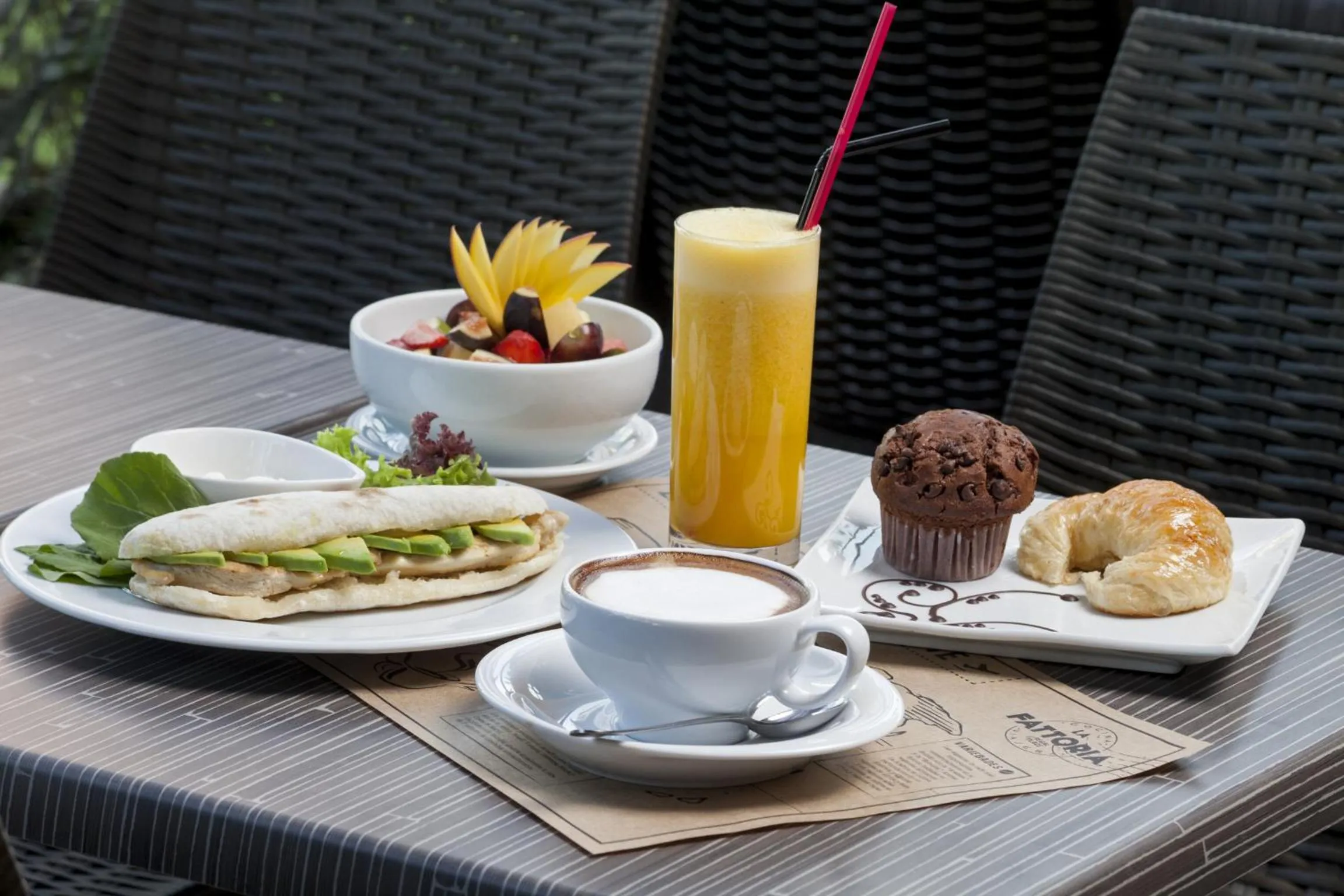 Food and drinks in Hotel Regal Pacific Santiago