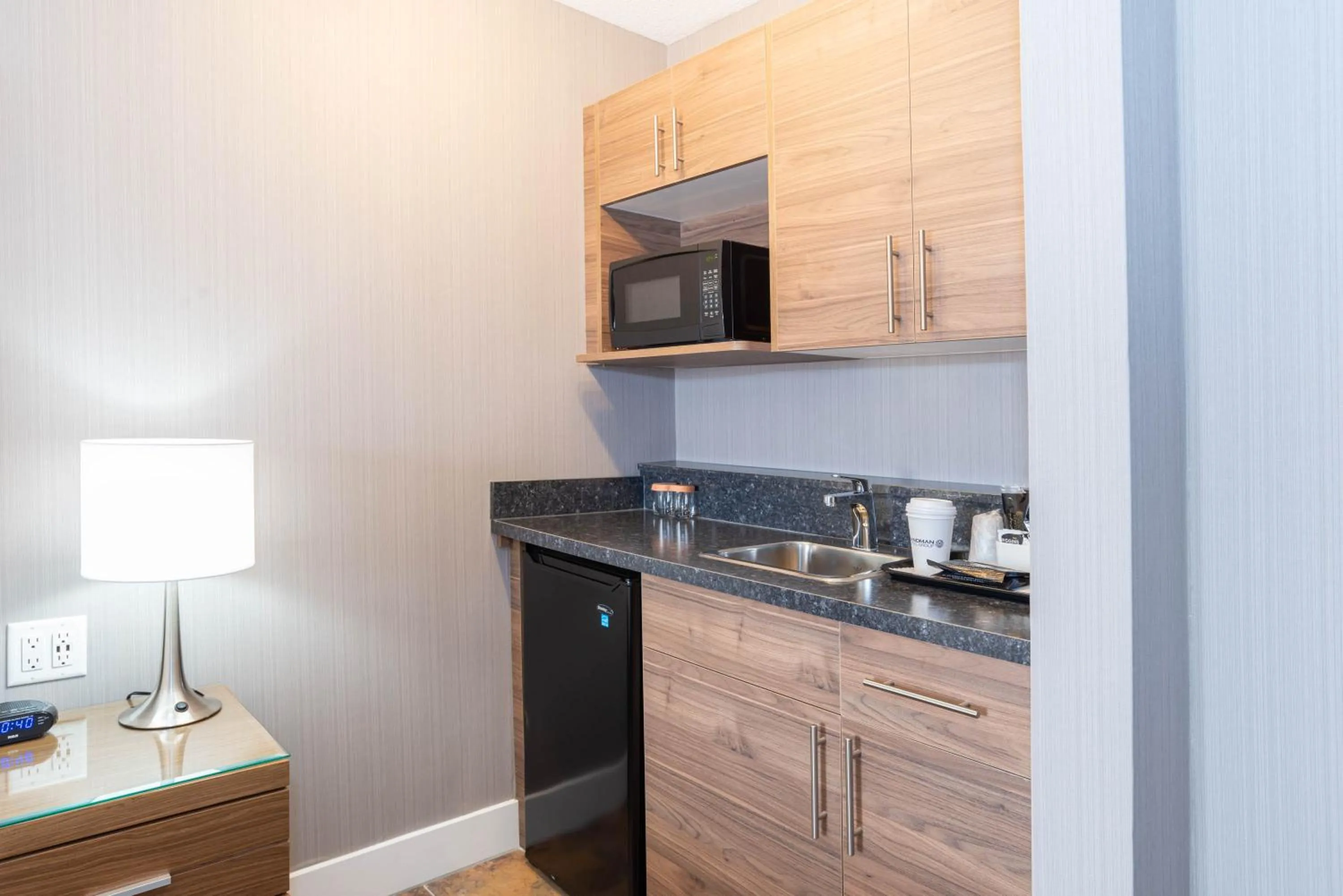 Kitchen or kitchenette in Sandman Hotel Edmonton West