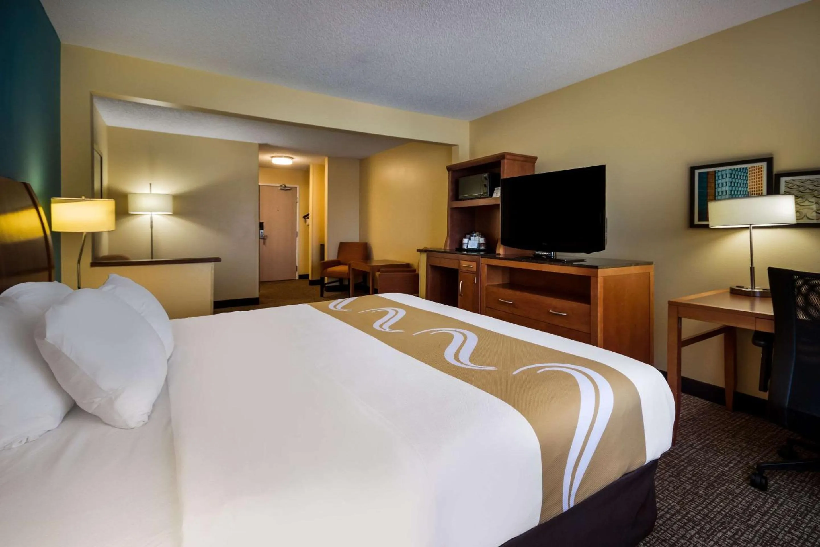 Bedroom, Bed in Quality Inn & Suites Bozeman