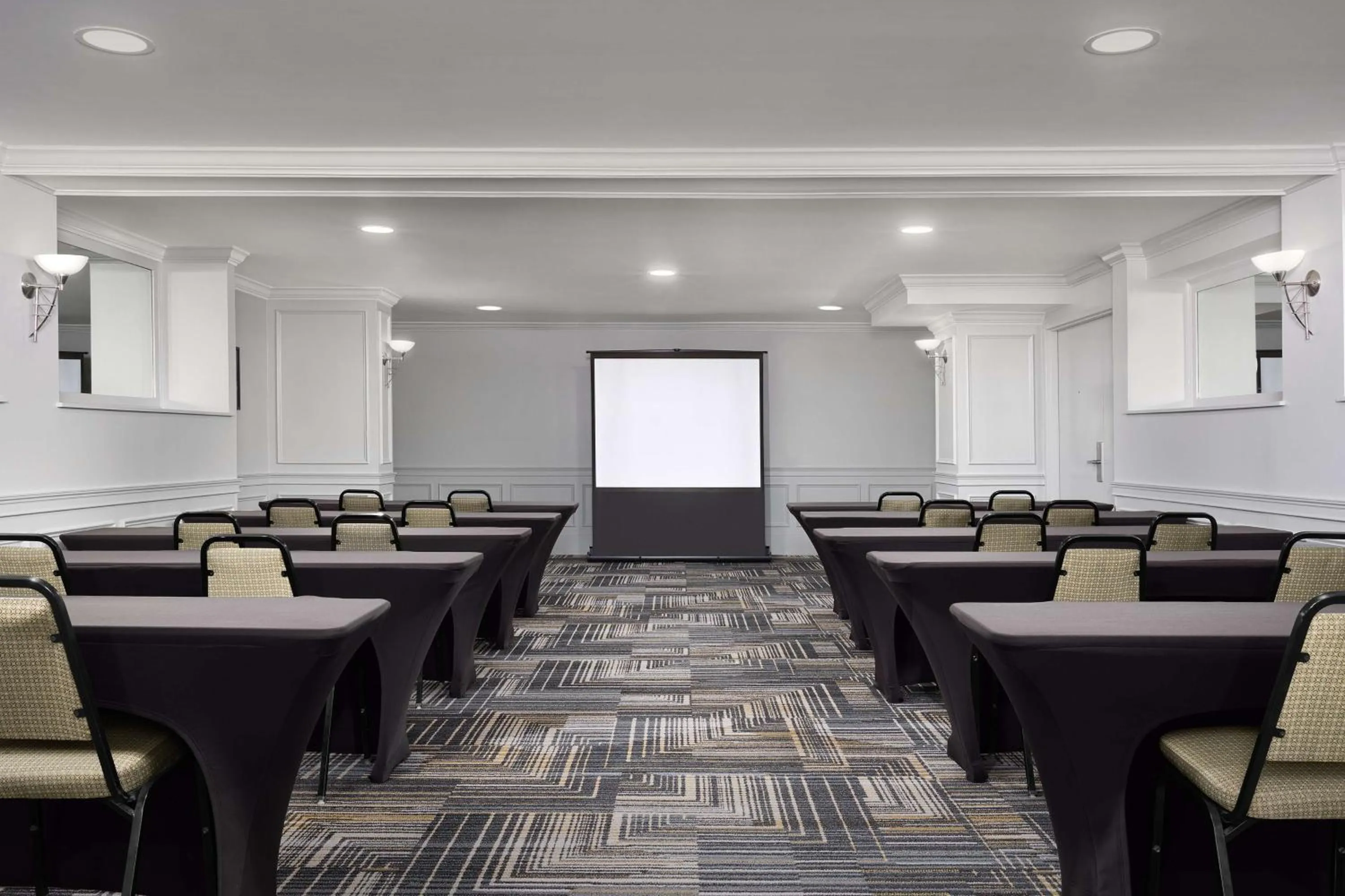 Meeting/conference room in Homewood Suites by Hilton Raleigh-Durham Airport at RTP