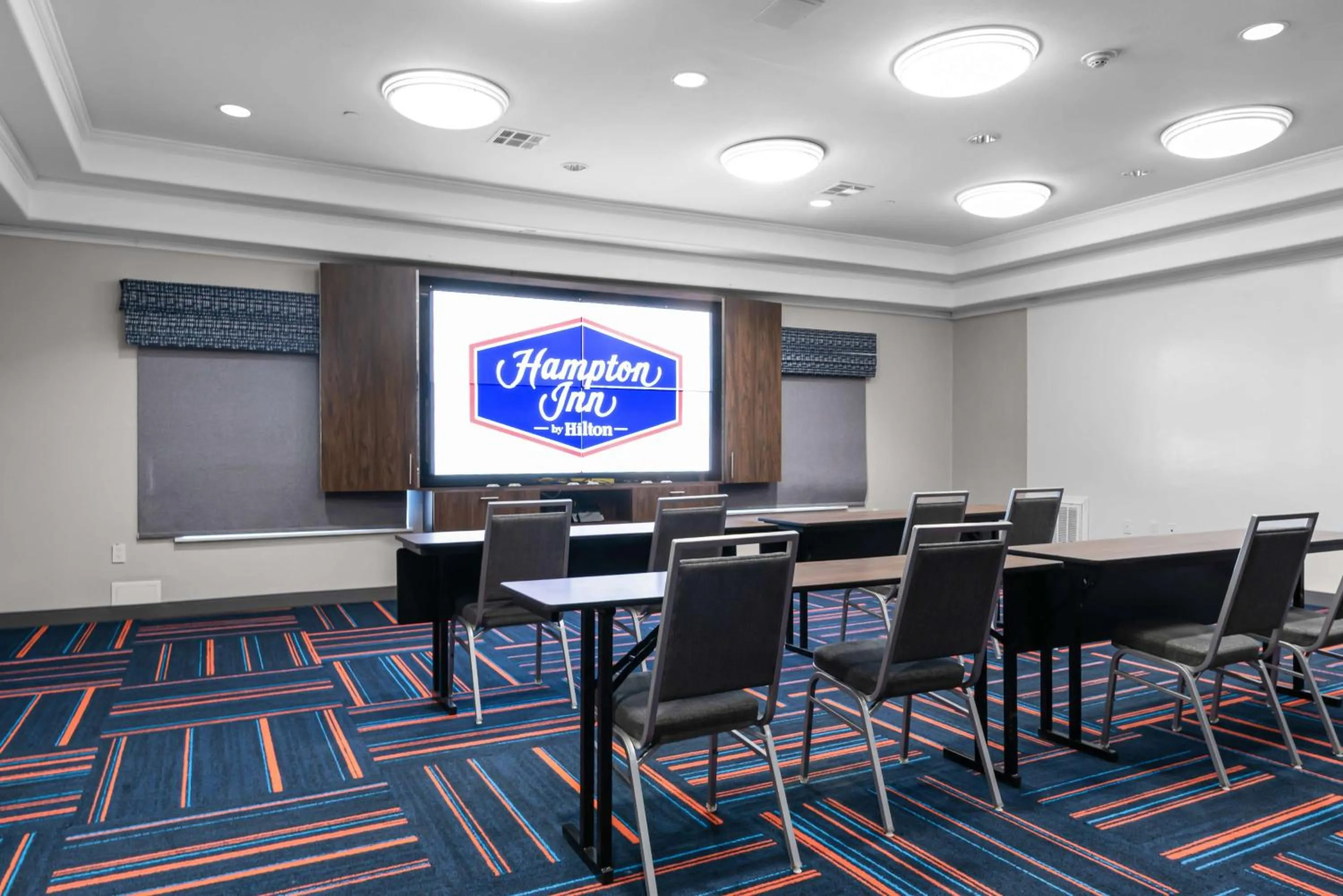 Meeting/conference room in Hampton Inn Seguin