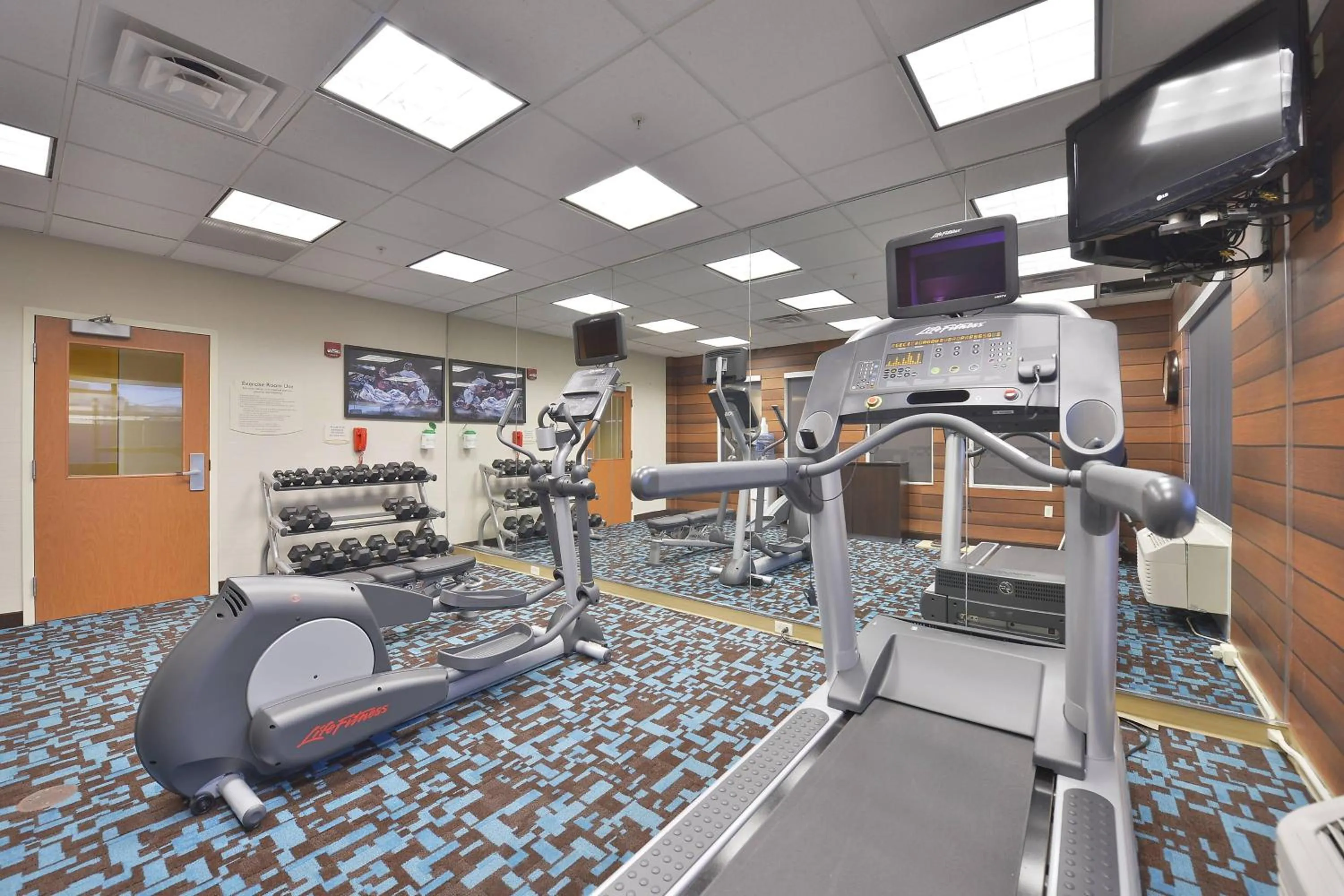 Fitness centre/facilities in Fairfield Inn and Suites by Marriott Williamsport