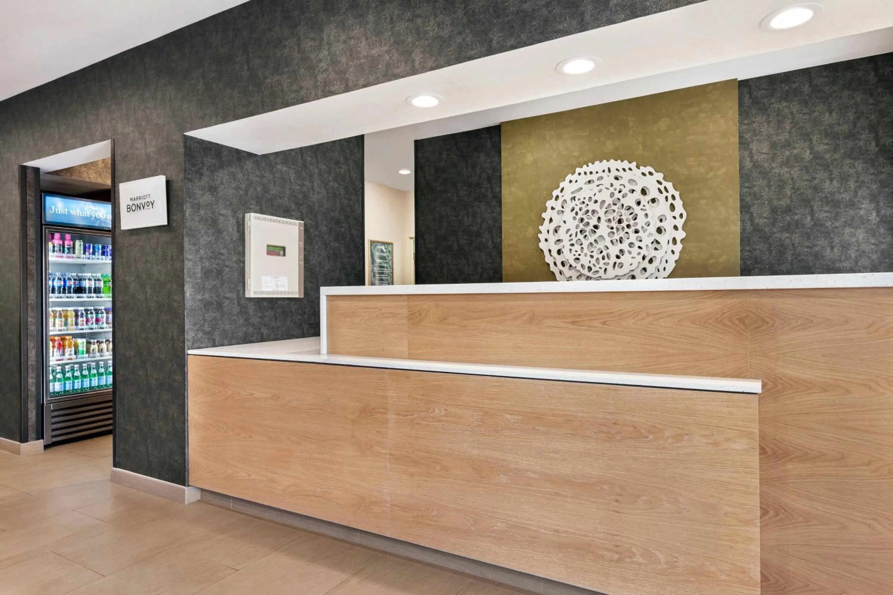 Lobby or reception in Fairfield Inn by Marriott Visalia Sequoia