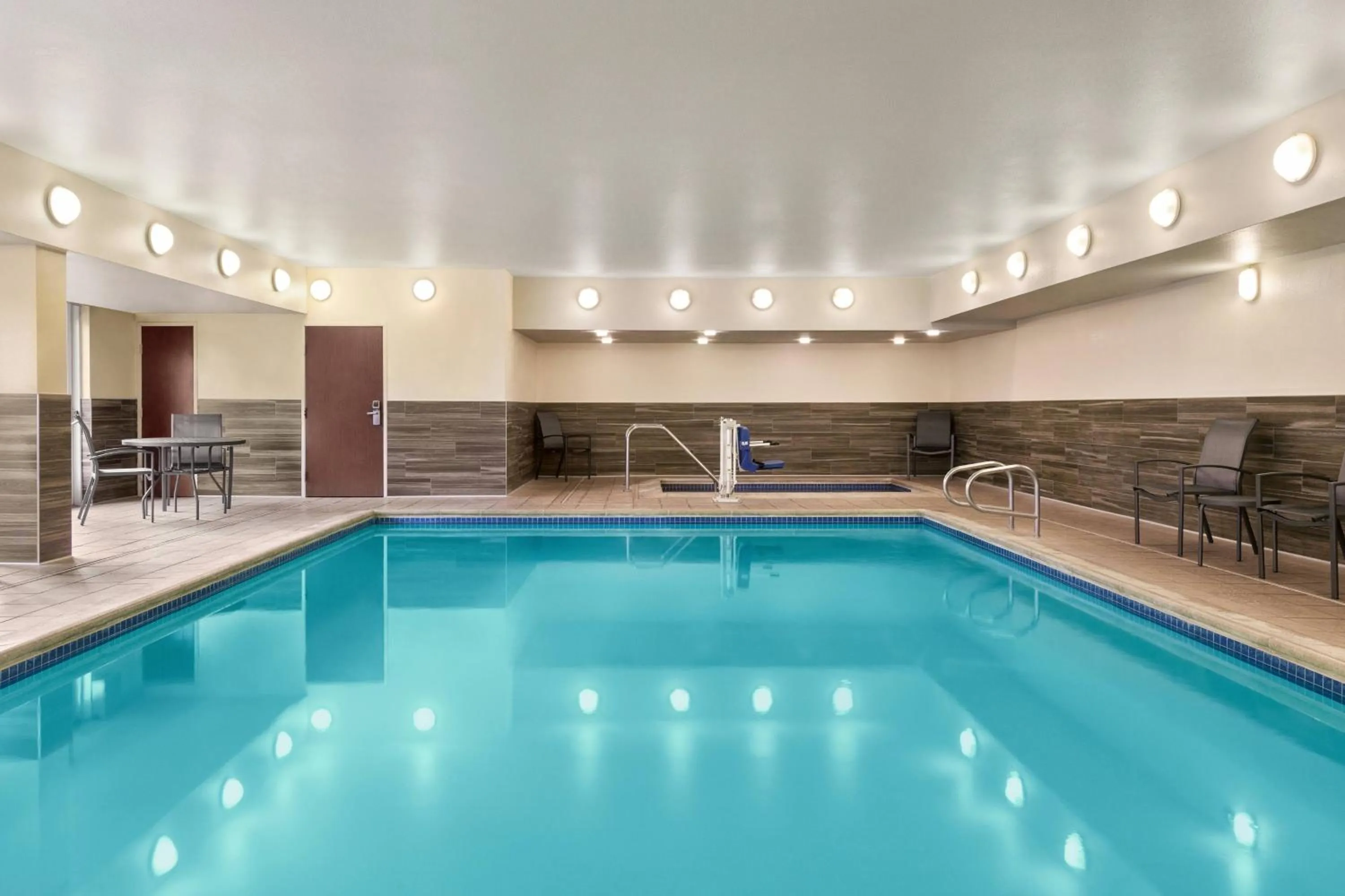 Swimming pool in Fairfield Inn by Marriott Visalia Sequoia