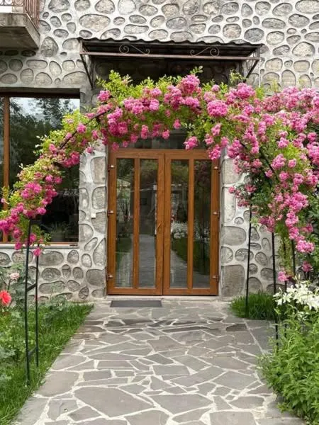 Garden in Mthnadzor