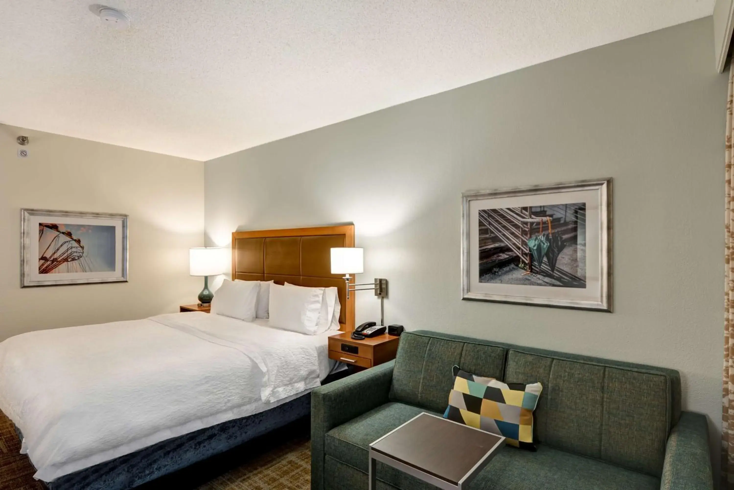 King Room with Accessible Tub - Mobility and Hearing Access/Non-Smoking in Hampton Inn State College King Room with Accessible Tub - Mobility and Hearing Access/Non-Smoking in Hampton Inn State College