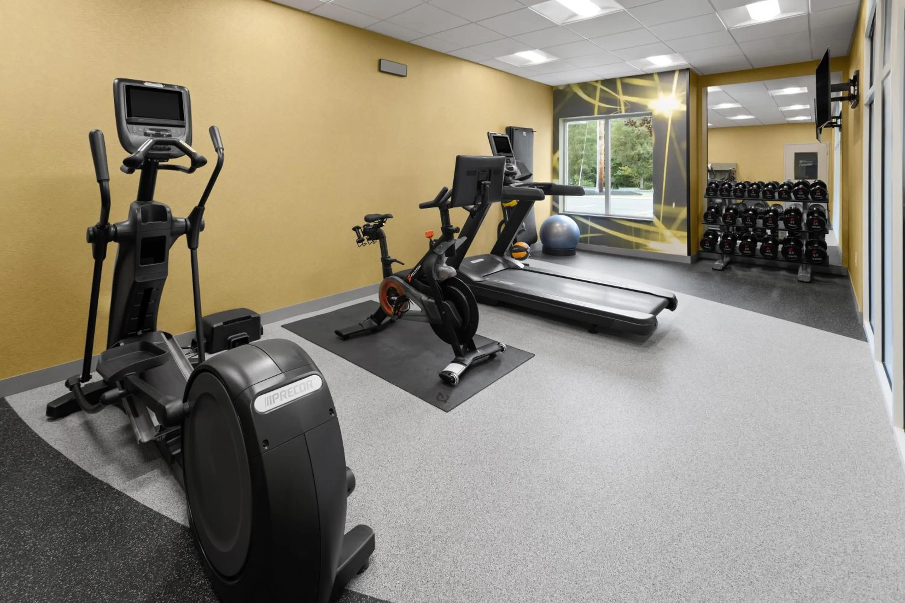 Fitness centre/facilities in Hilton Garden Inn State College