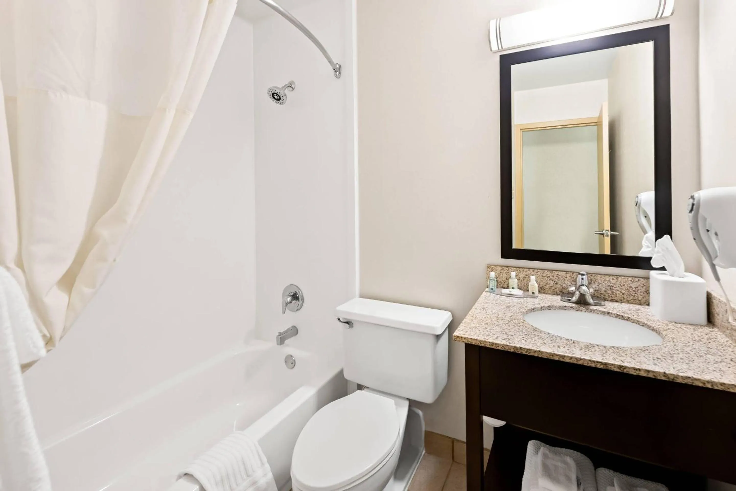 Bedroom in Quality Inn Dayton Airport