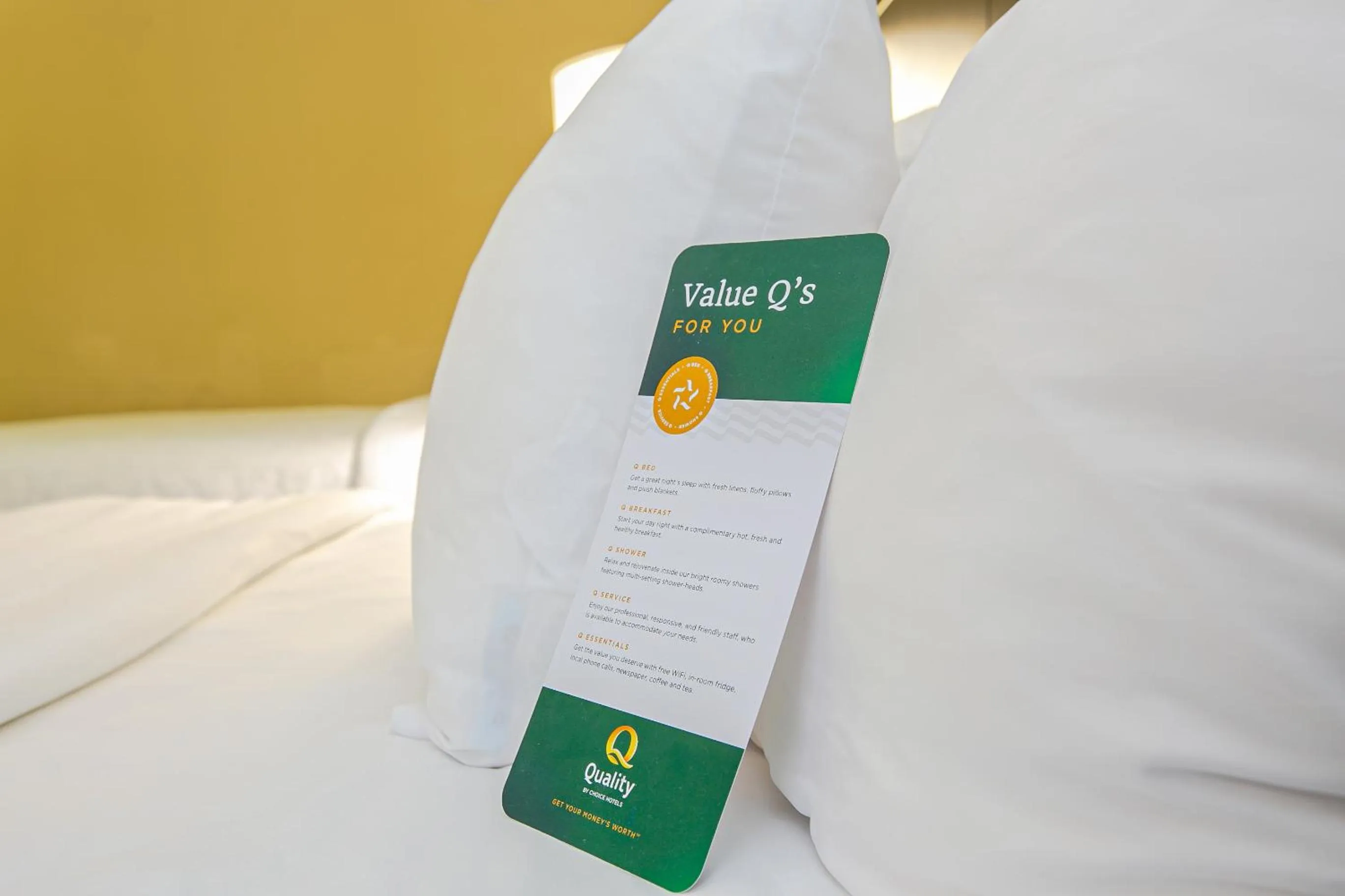 Bed in Quality Inn Dayton Airport