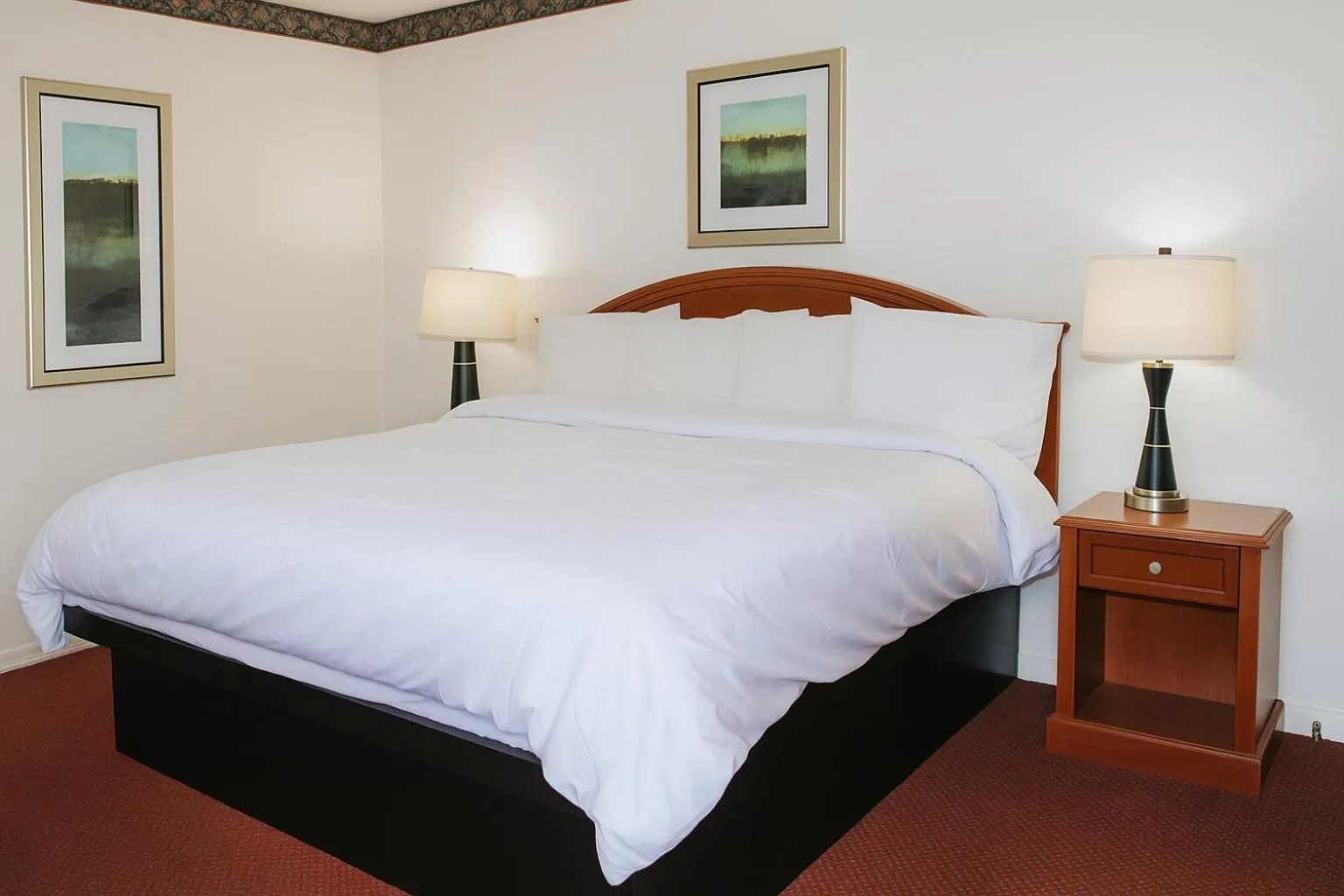 Bed in Ventura Motel