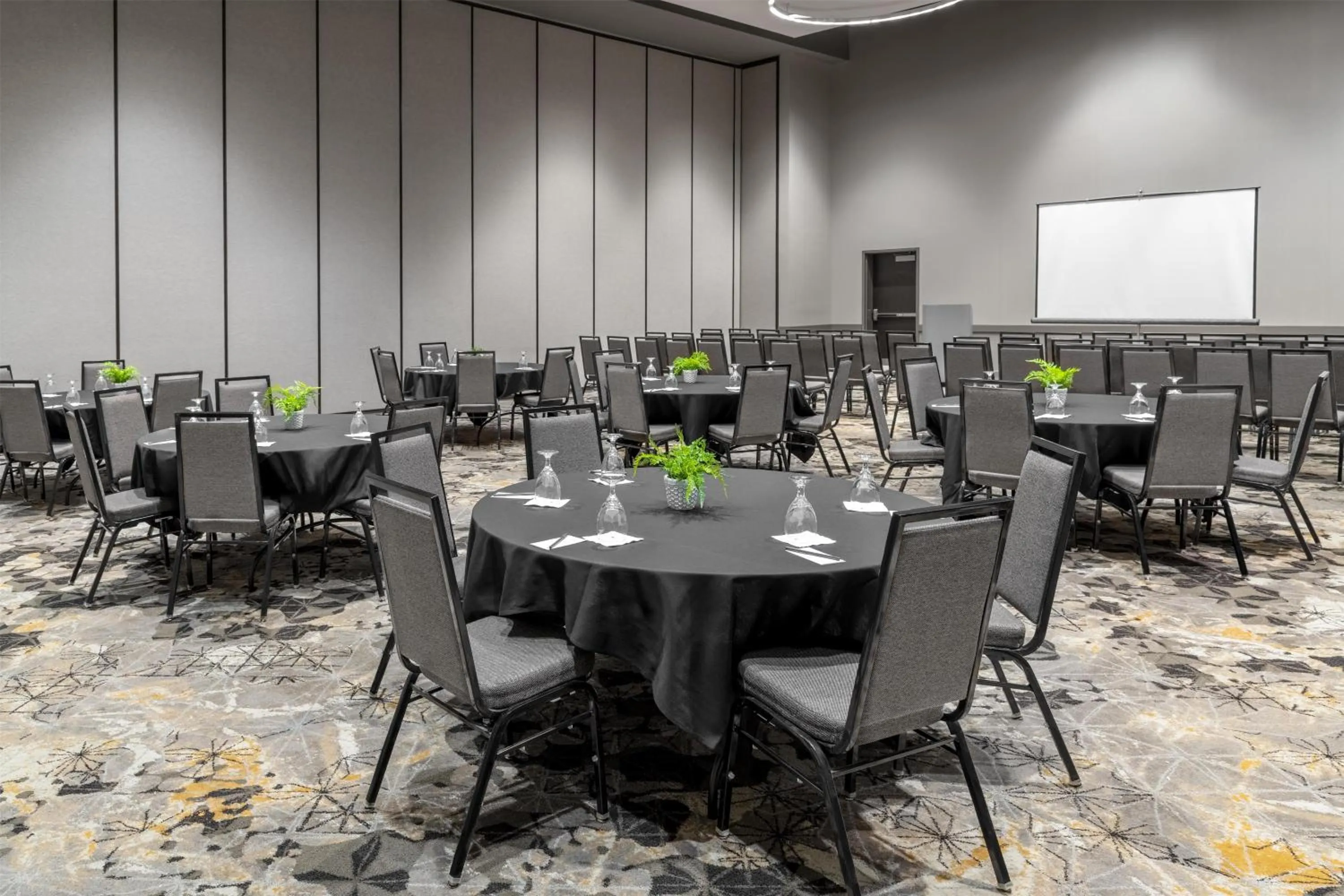 Meeting/conference room in DoubleTree by Hilton Springfield