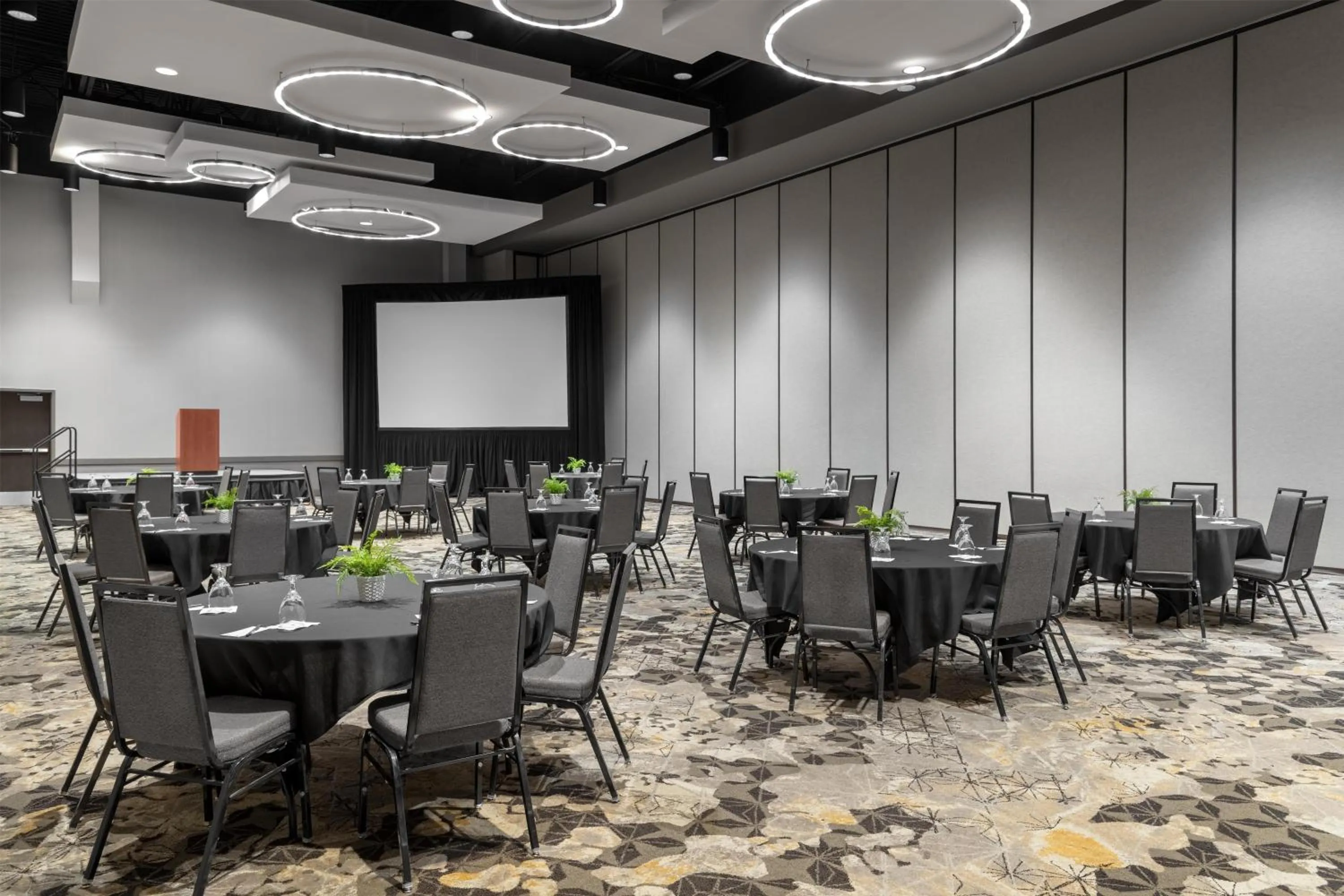 Meeting/conference room in DoubleTree by Hilton Springfield