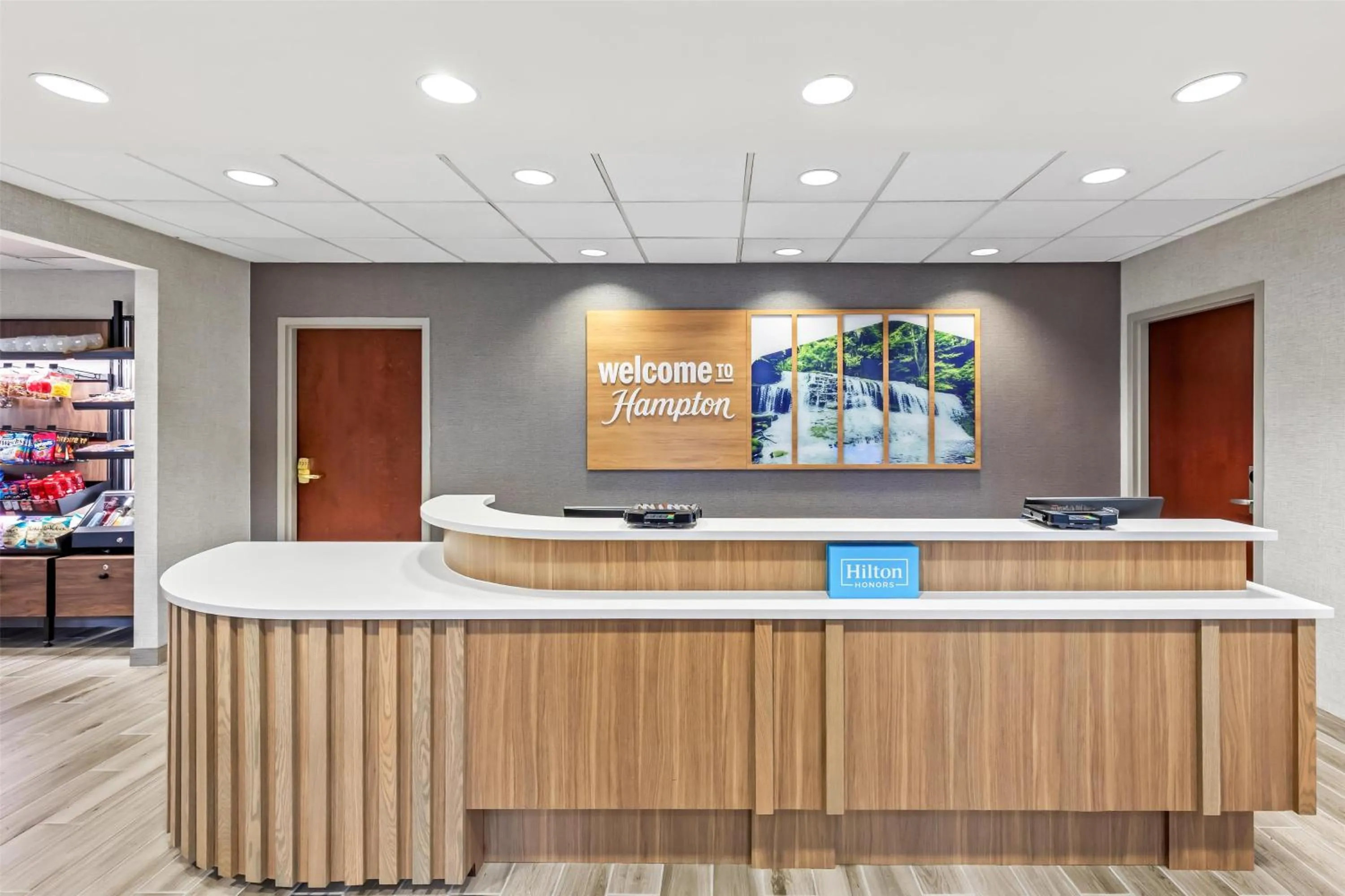 Lobby or reception in Hampton Inn & Suites Grove City