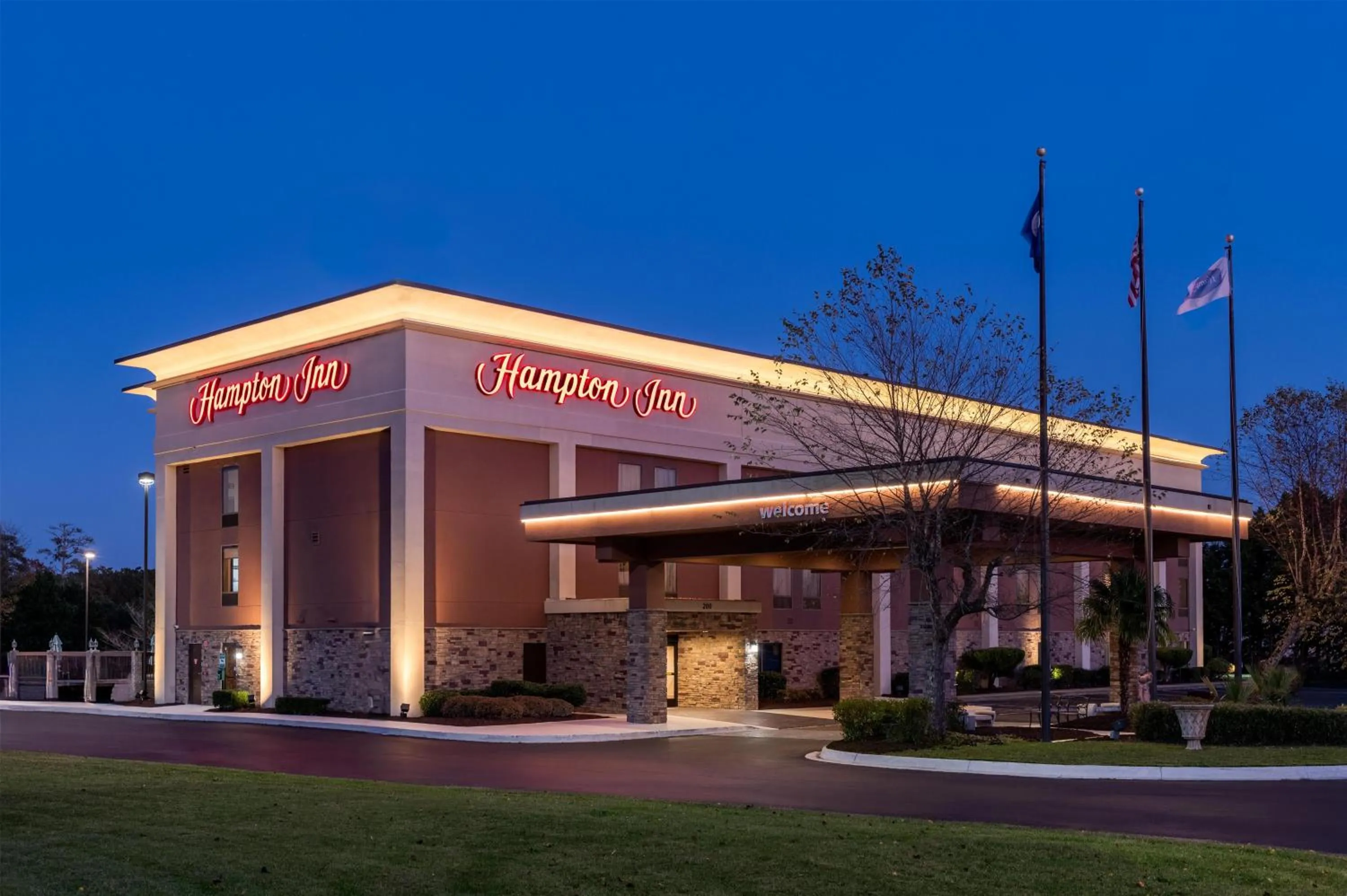Property building in Hampton Inn South Hill