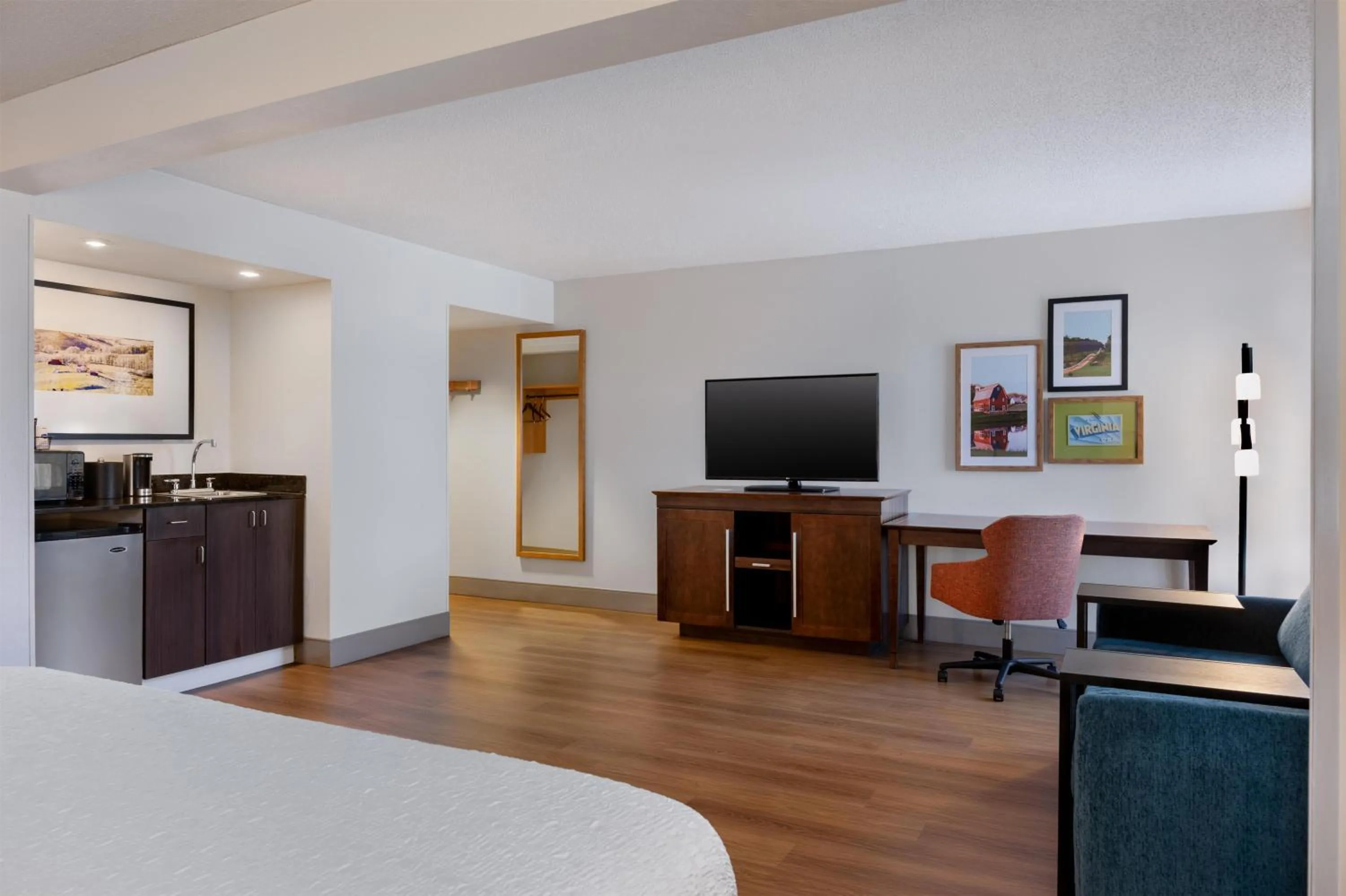 Bed in Hampton Inn South Hill