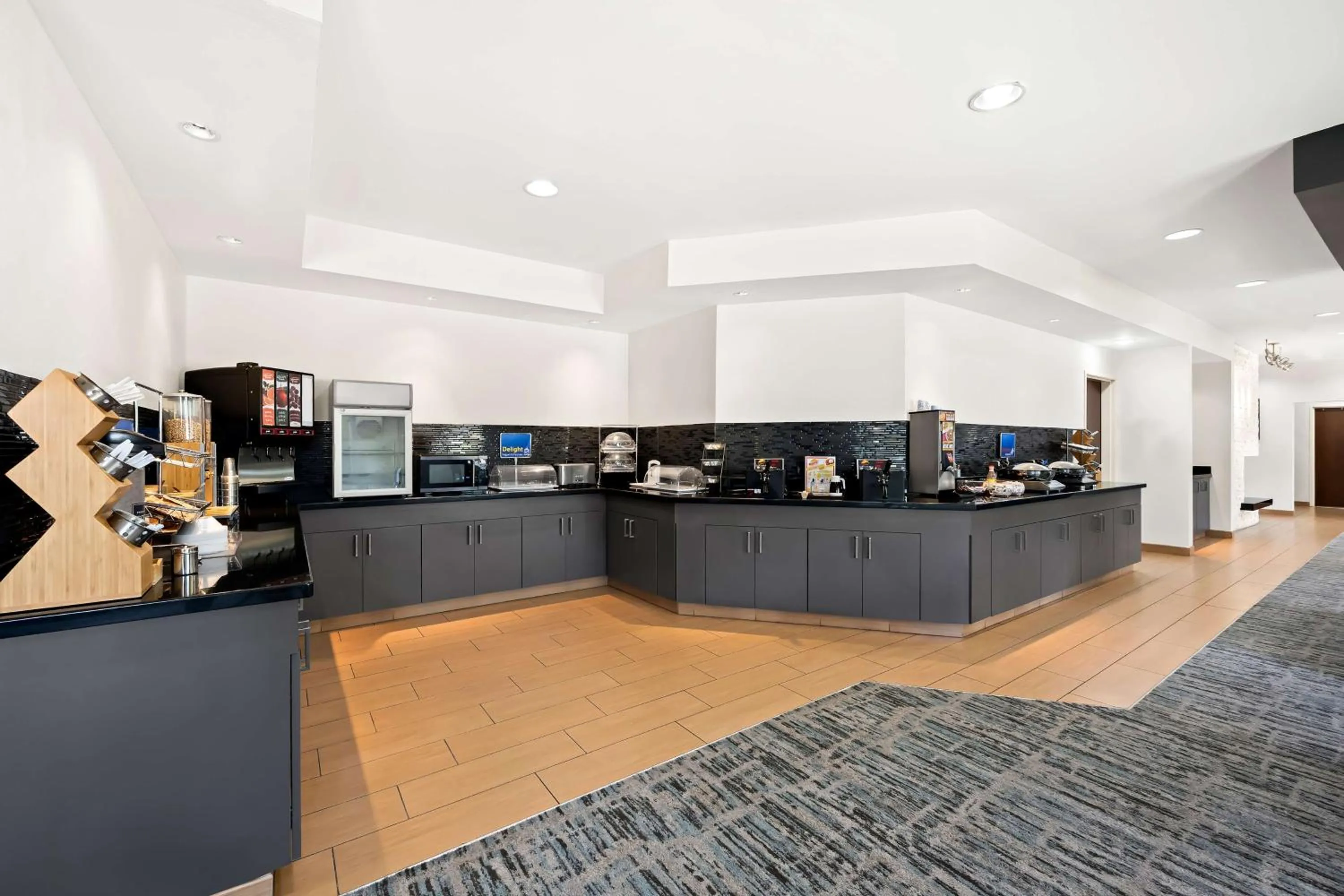 Breakfast in Best Western Bryan College Station