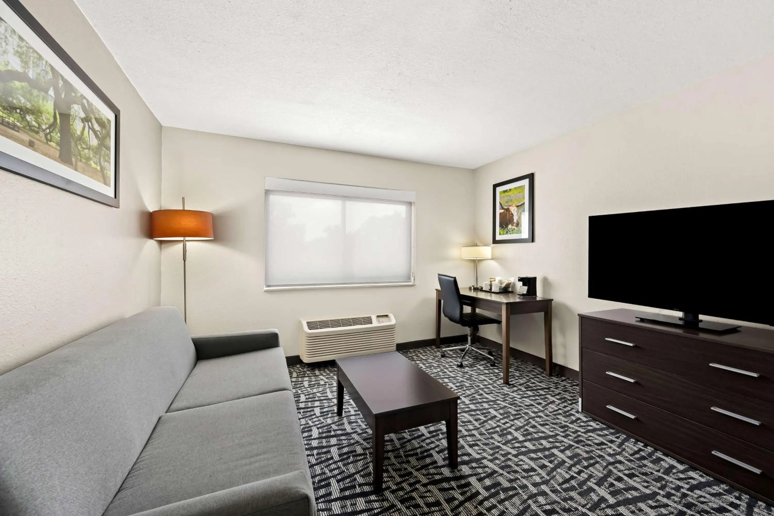 Photo of the whole room in Best Western Bryan College Station