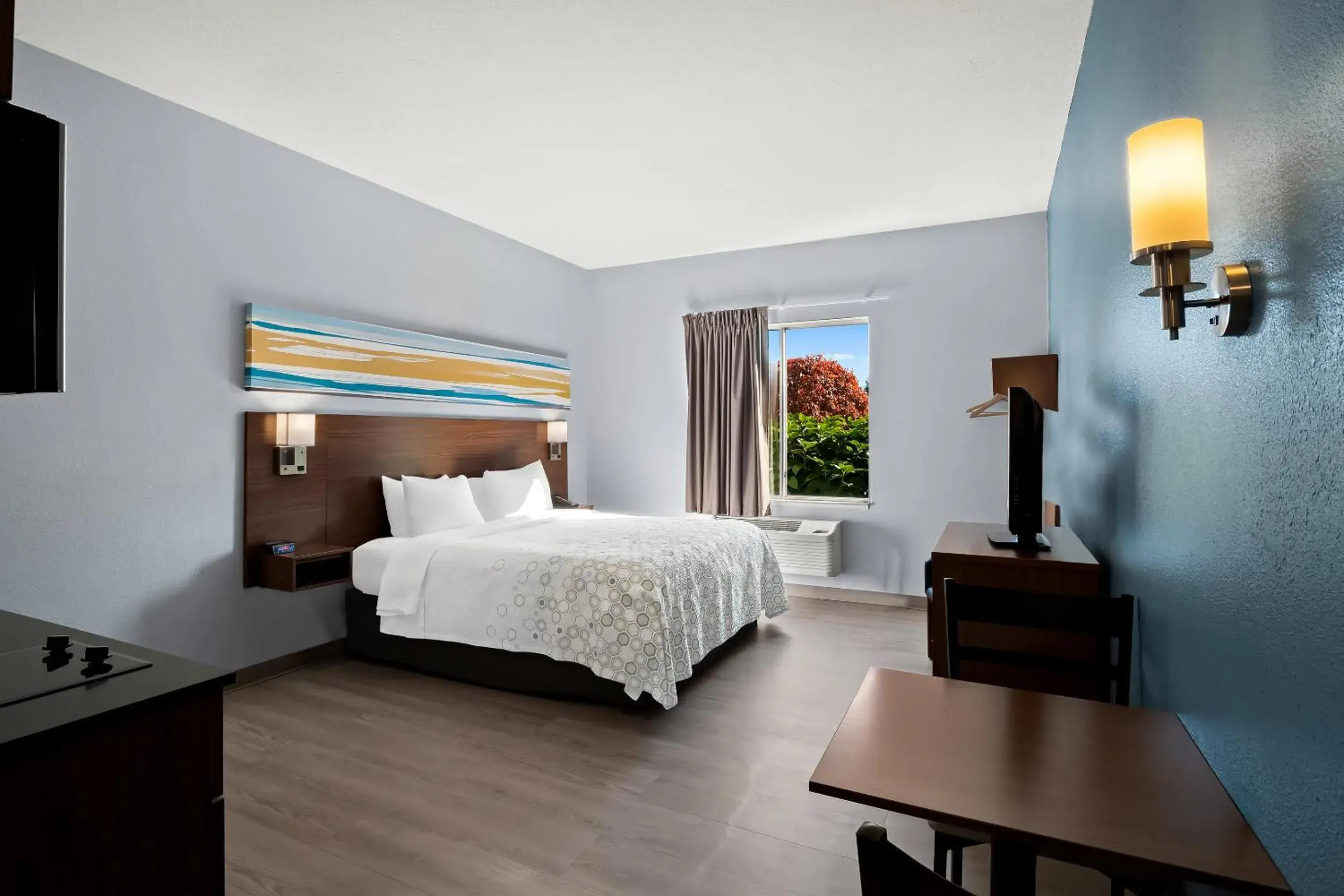 Studio King Room Non-Smoking in HomeTowne Studios by Red Roof East Lansing - Okemos Studio King Room Non-Smoking in HomeTowne Studios by Red Roof East Lansing - Okemos