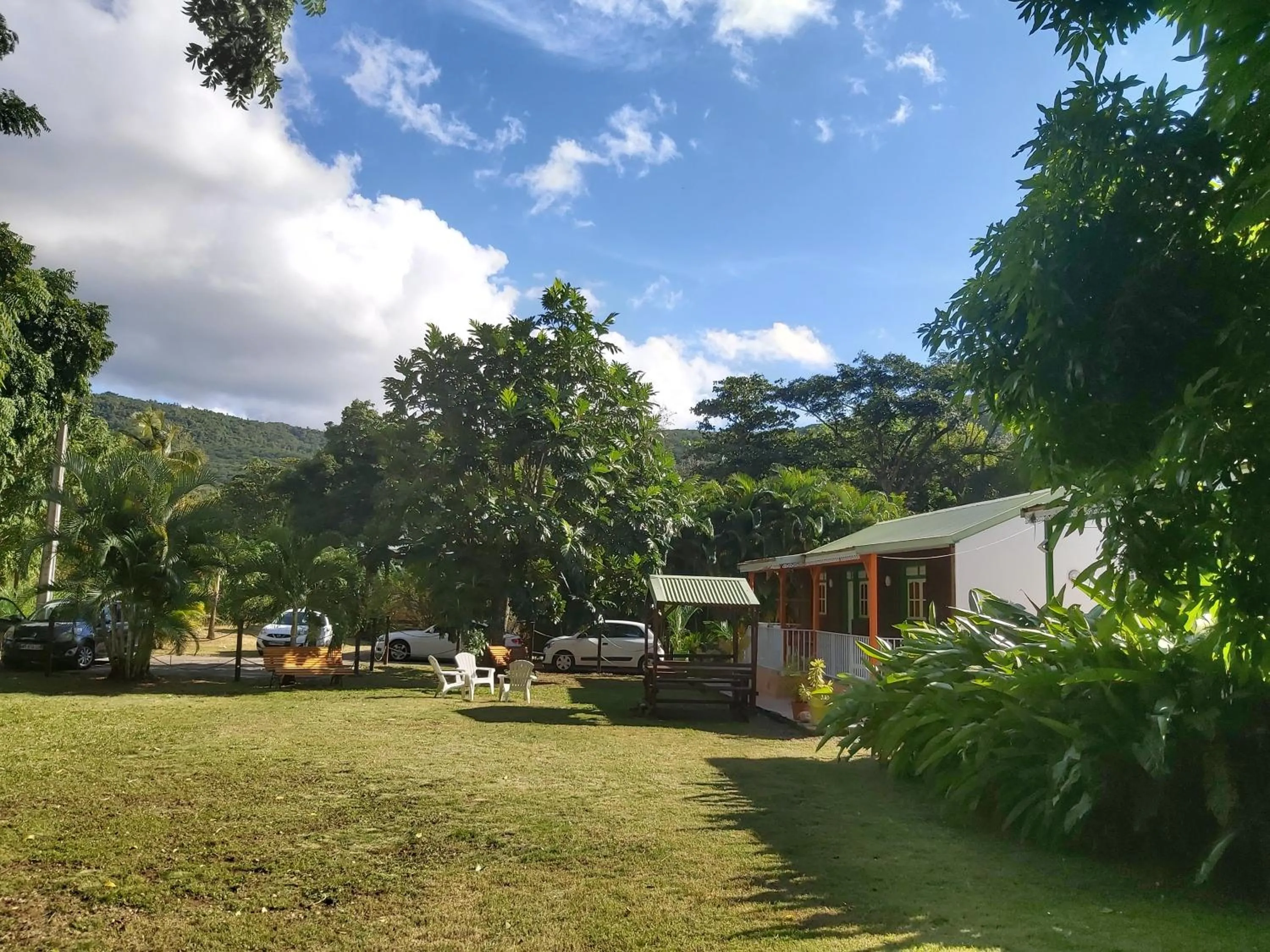 Property building in Bungalow PAPAYE