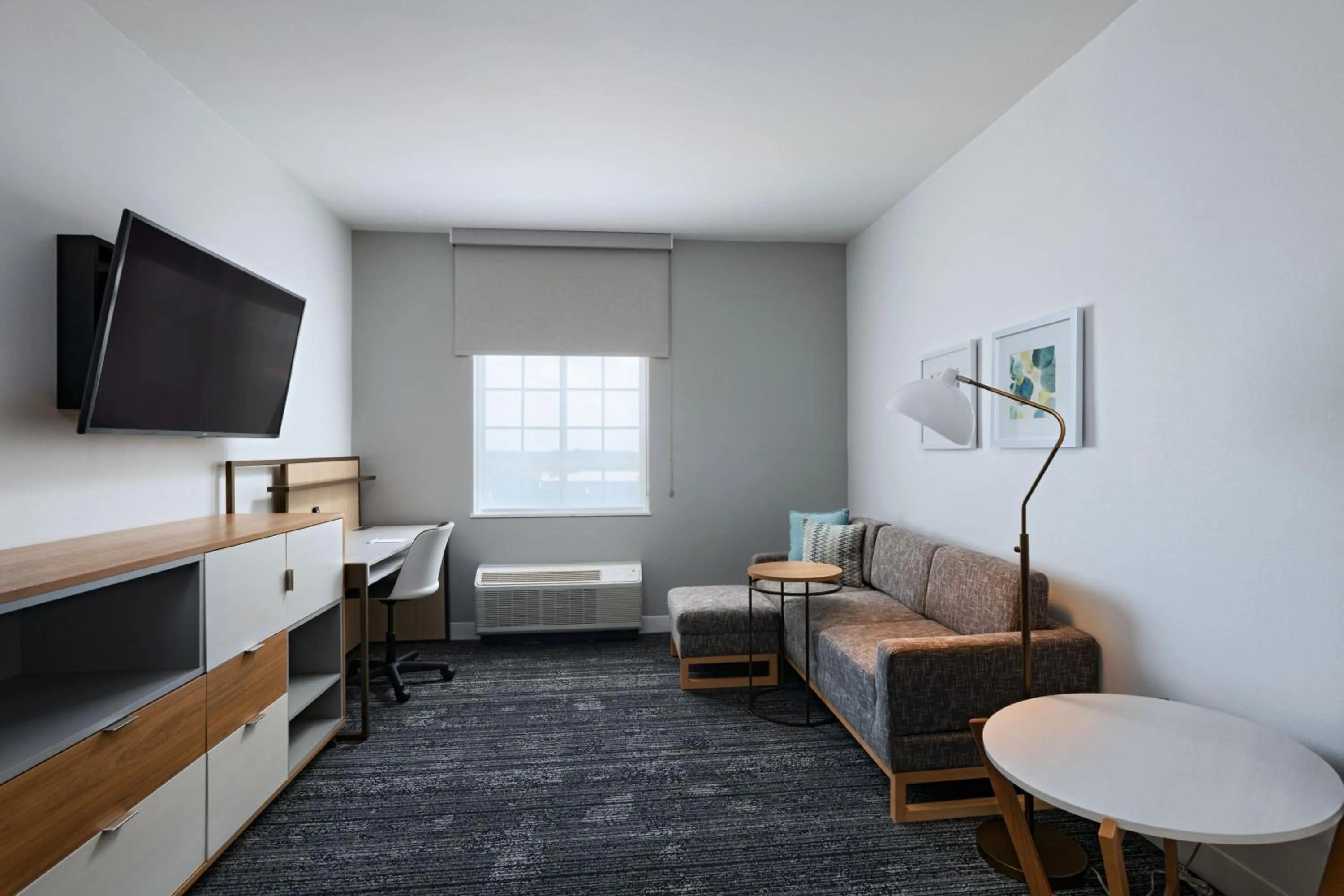 Living room, Bed in TownePlace Suites by Marriott Weatherford