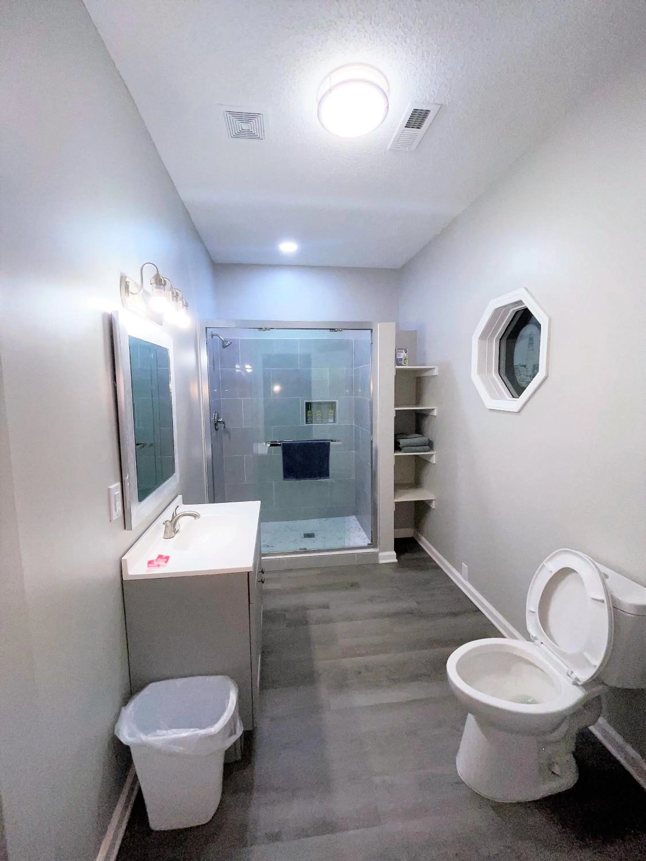 Shower in Sand Dollar Motel