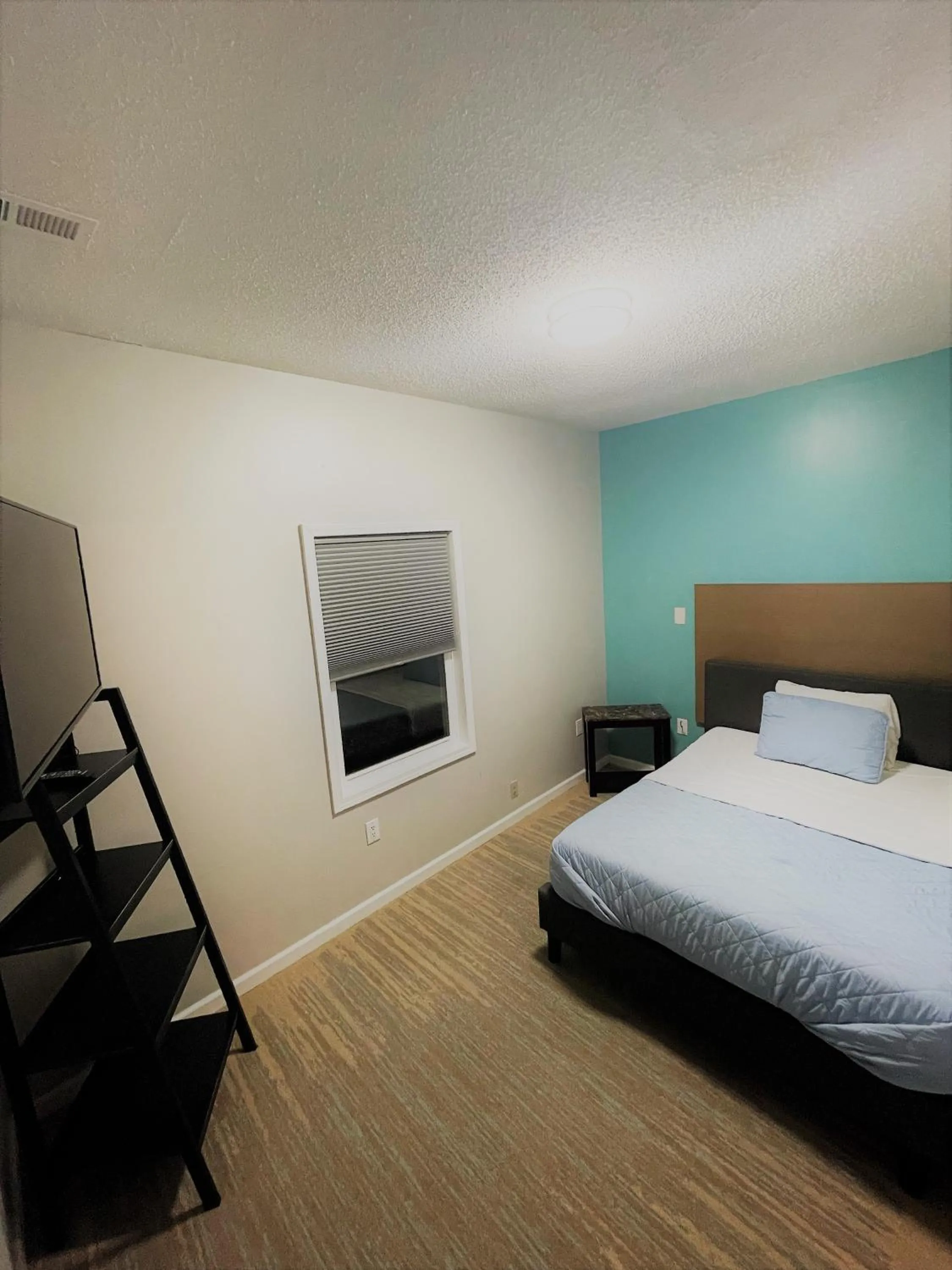 Bed in Sand Dollar Motel