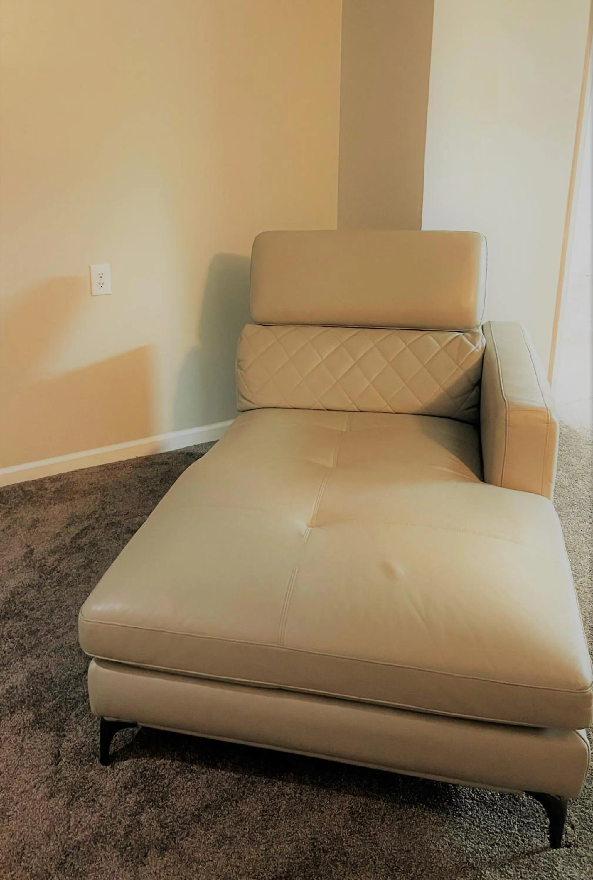 Bedroom in Sand Dollar Motel