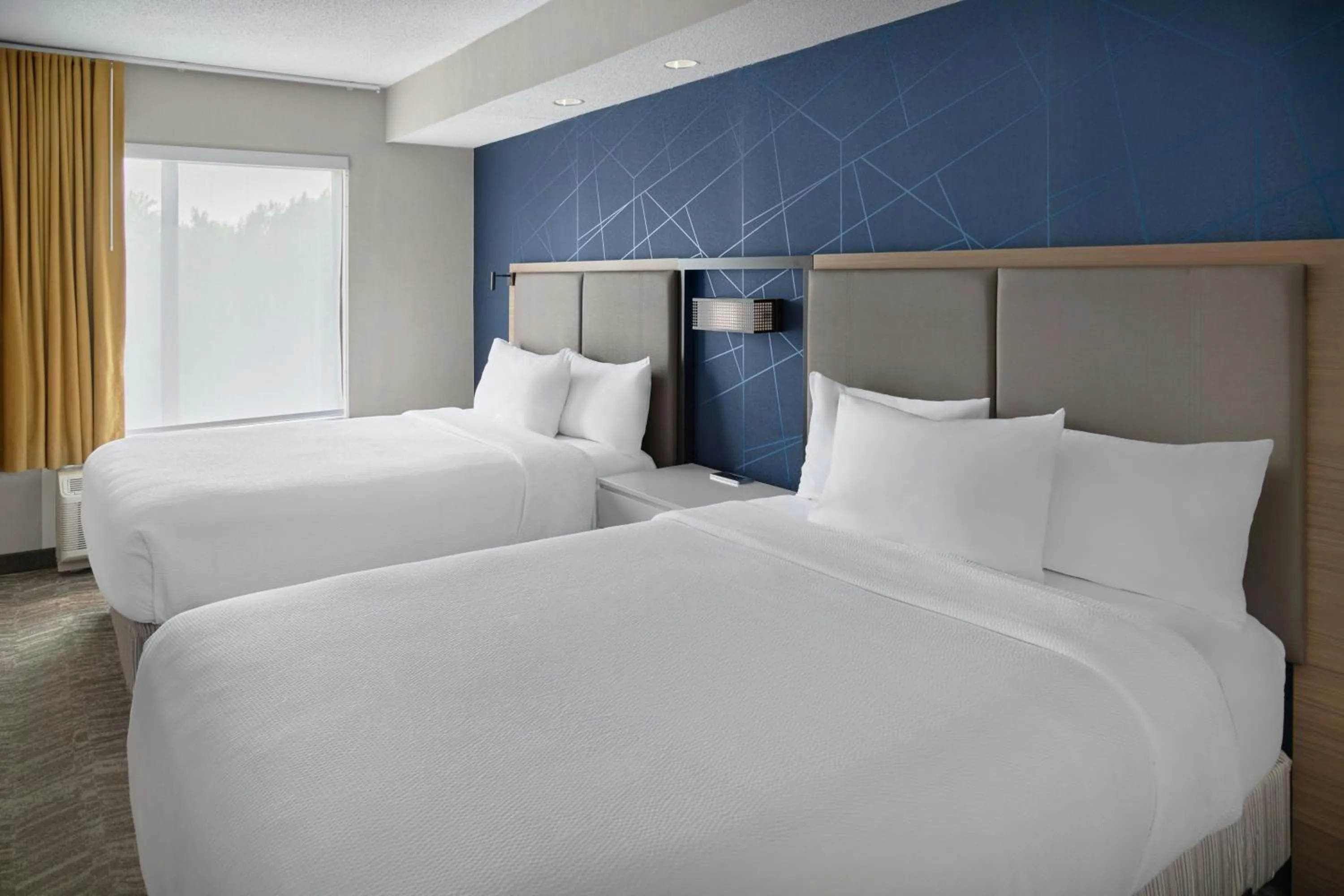 Photo of the whole room, Bed in SpringHill Suites by Marriott Lansing