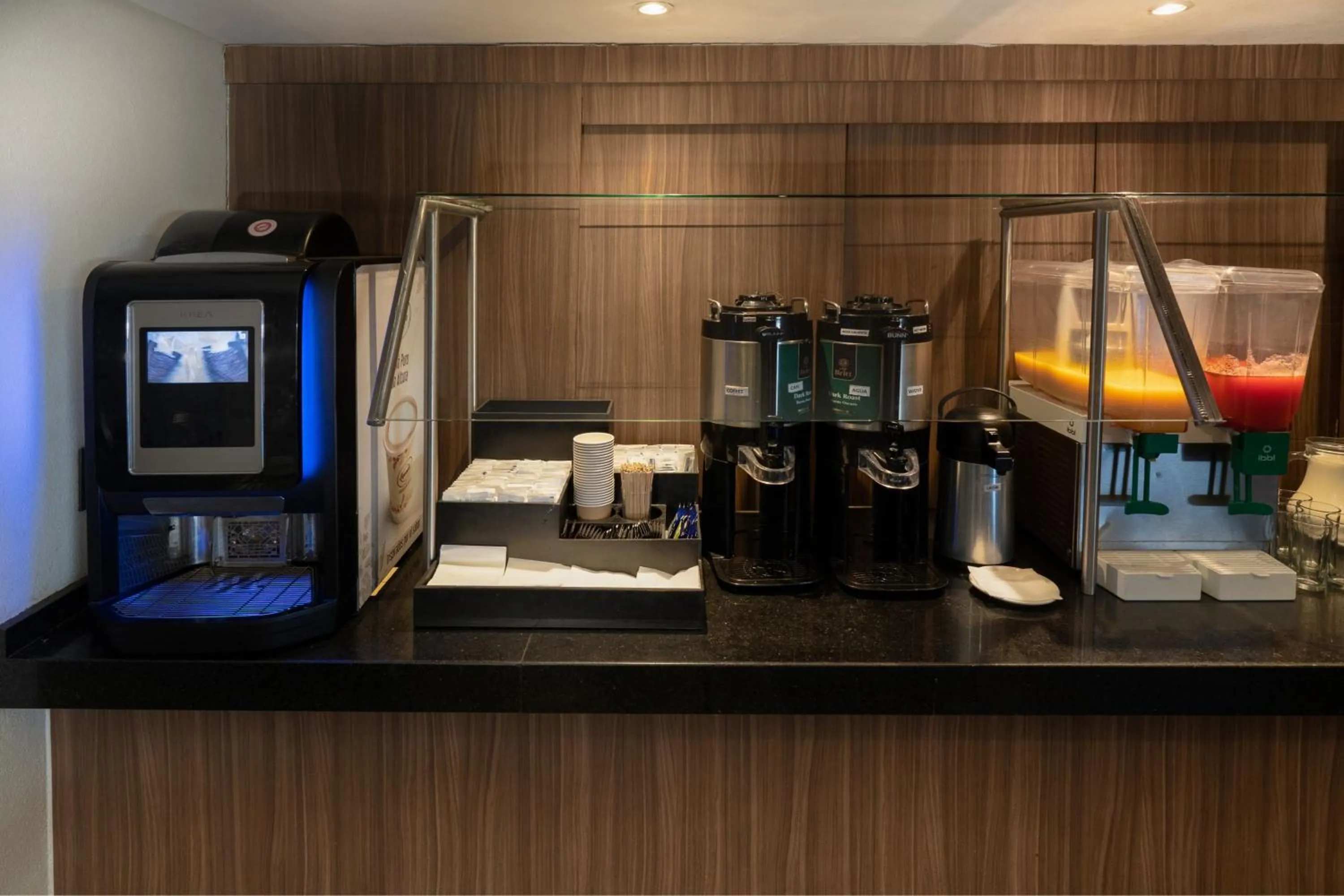 Breakfast in City Express by Marriott Santiago Aeropuerto